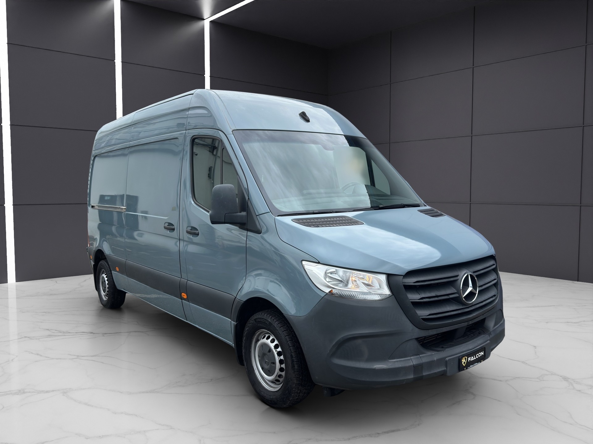 MERCEDES-BENZ Sprinter 214 CDI Standard 9G-TRONIC FWD