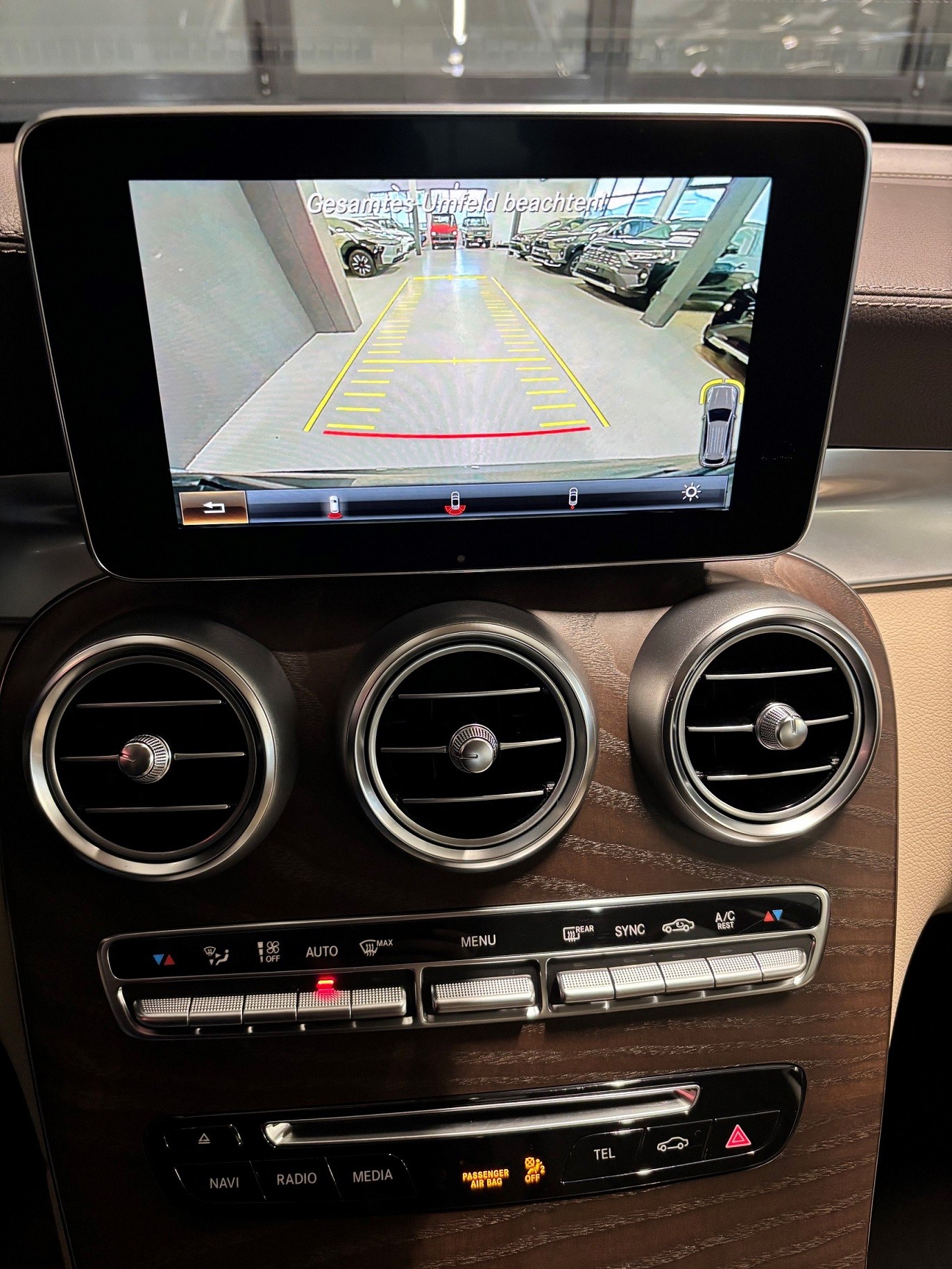 MERCEDES-BENZ GLC 250 d 4m-image-11