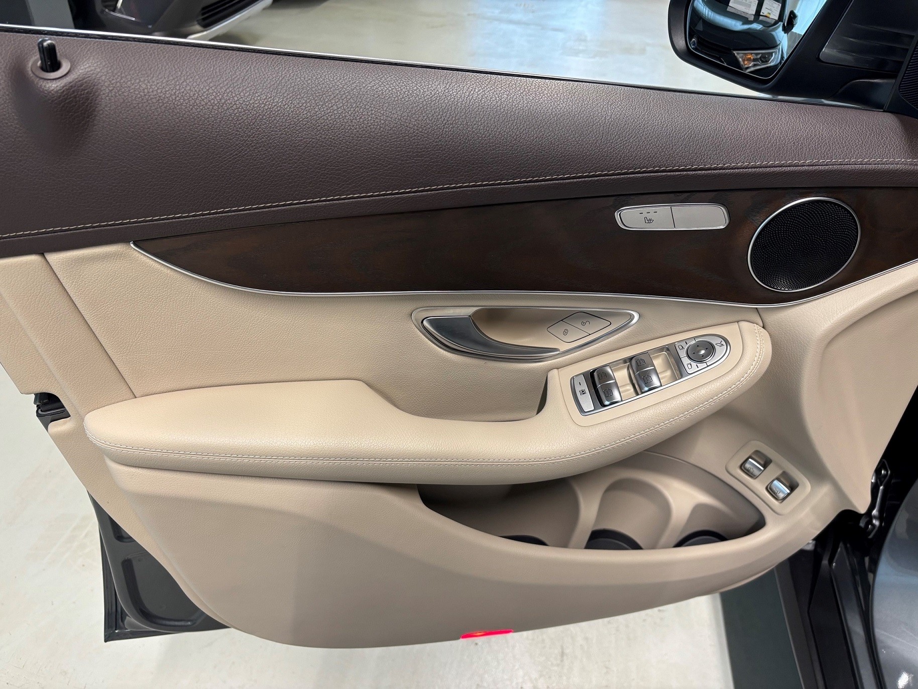 MERCEDES-BENZ GLC 250 d 4m-image-5