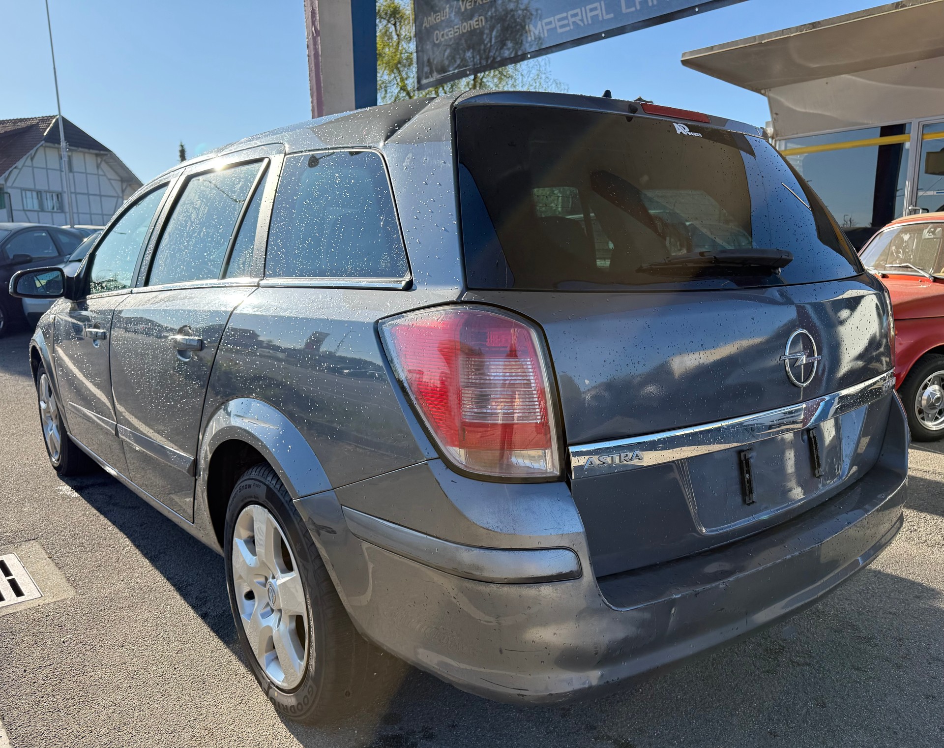 OPEL Astra Caravan 1.9 CDTi Enjoy-image-2