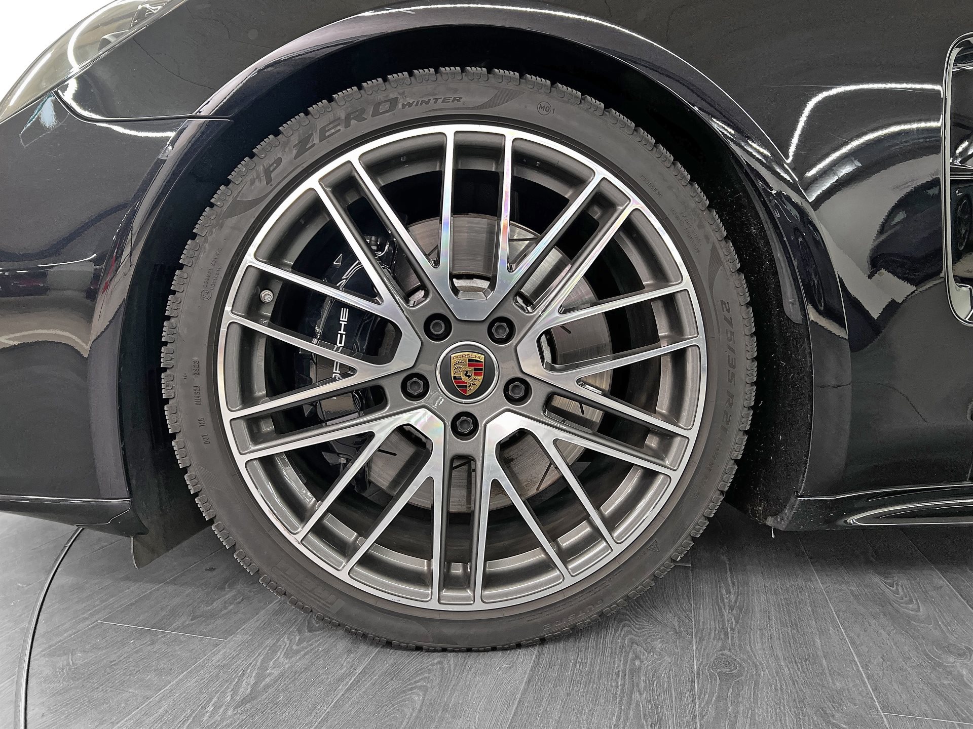 PORSCHE Panamera GTS Sport Turismo-image-8
