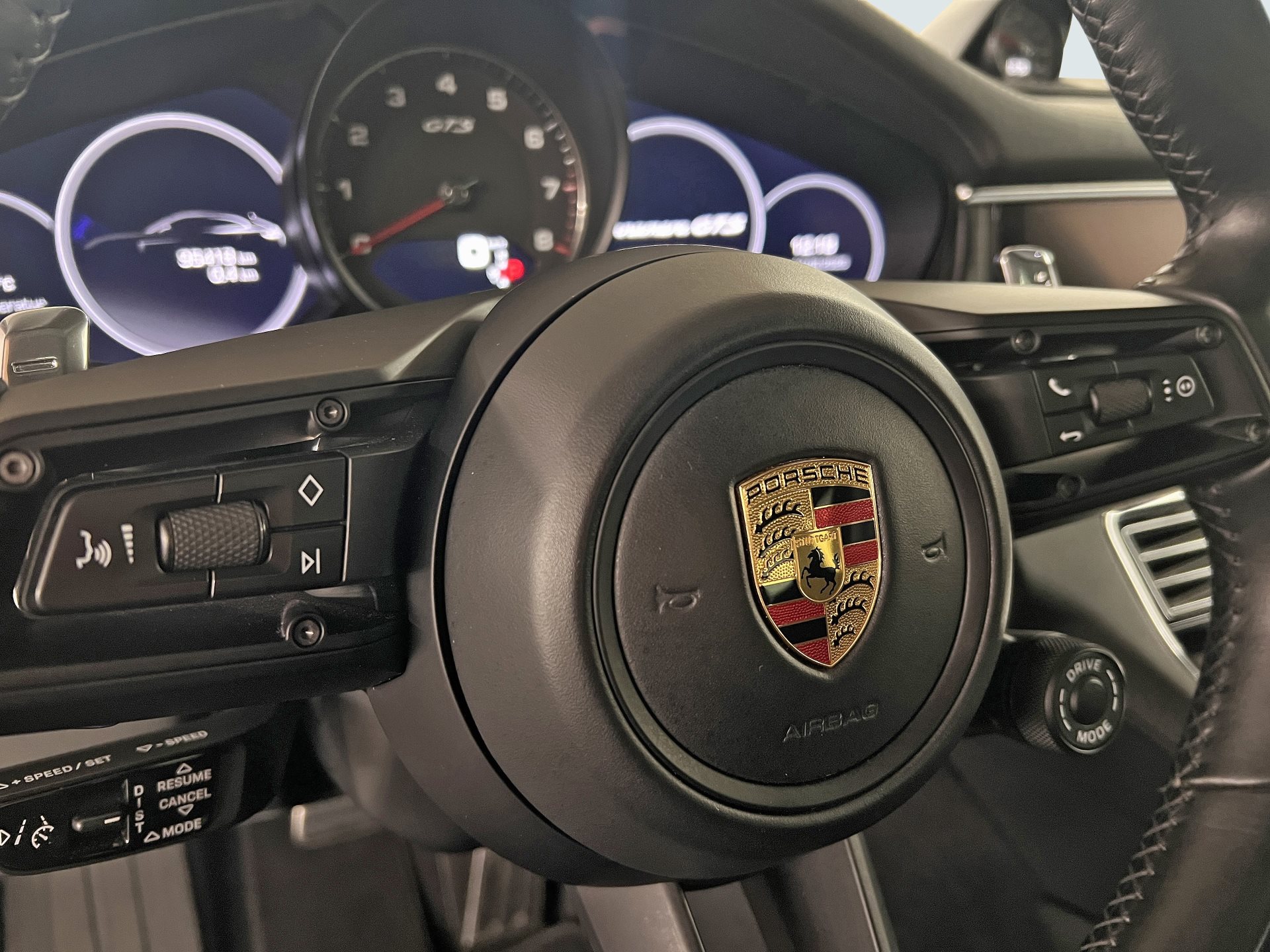 PORSCHE Panamera GTS Sport Turismo-image-14