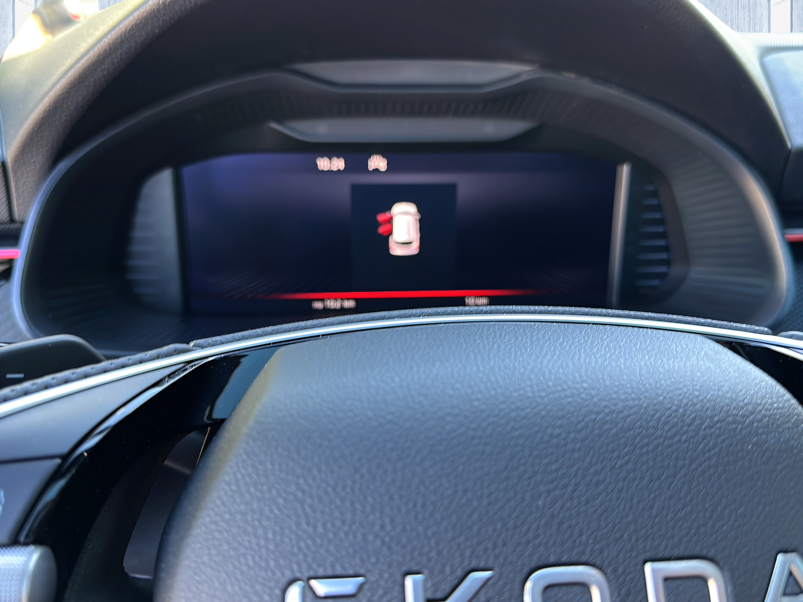 SKODA Kamiq 1.5 TSI Monte Carlo DSG-image-13