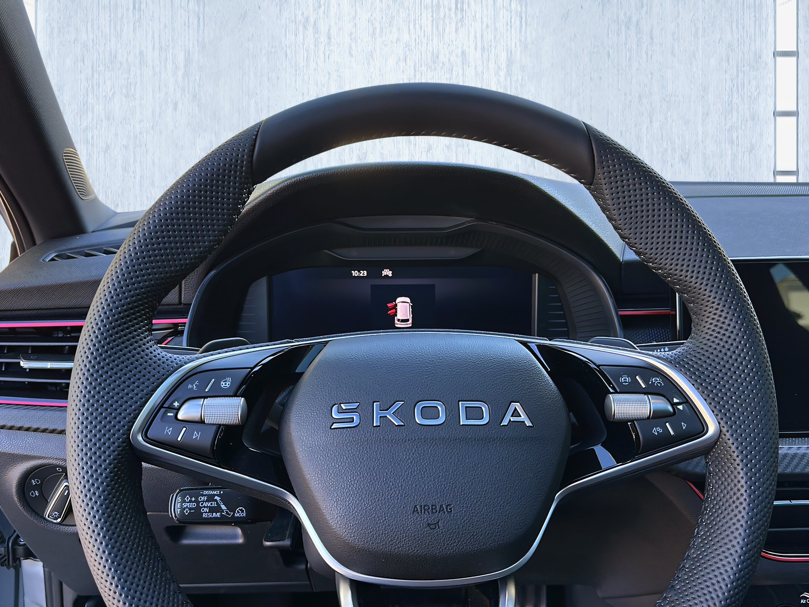 SKODA Kamiq 1.5 TSI Monte Carlo DSG-image-12