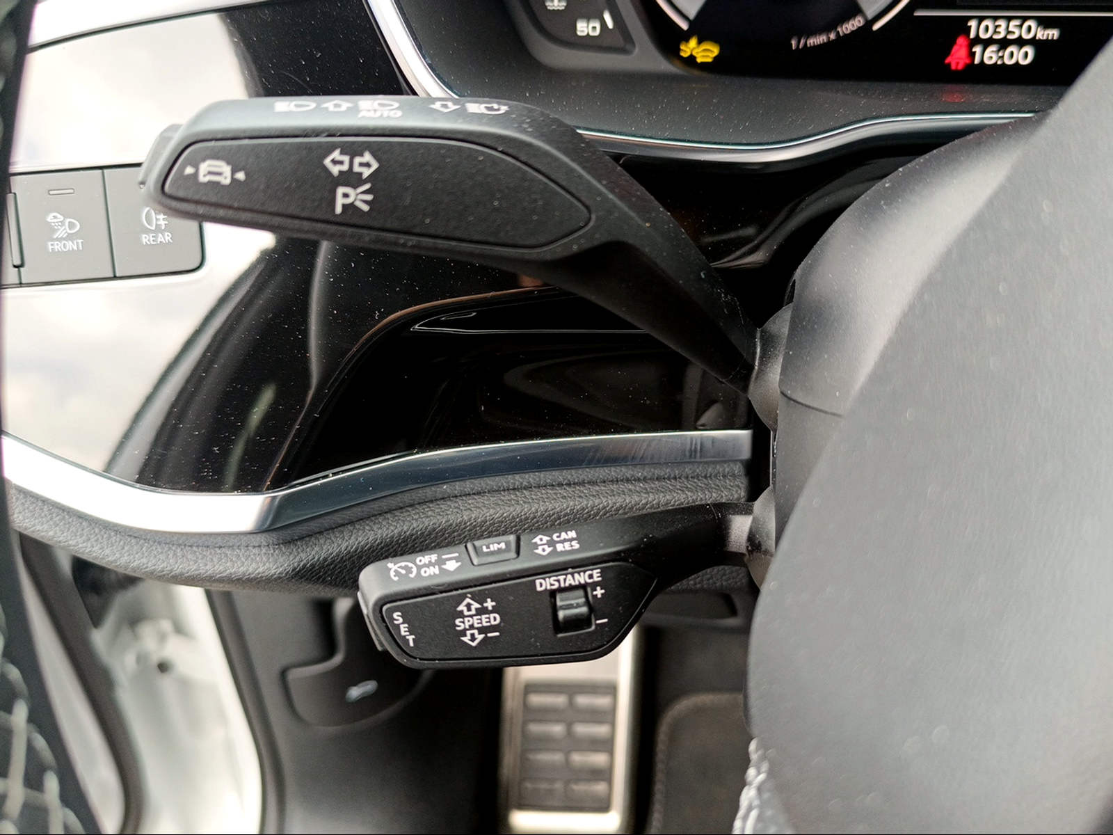 AUDI Audi Q3 40TDI 193PS S-Line Quattro-image-12
