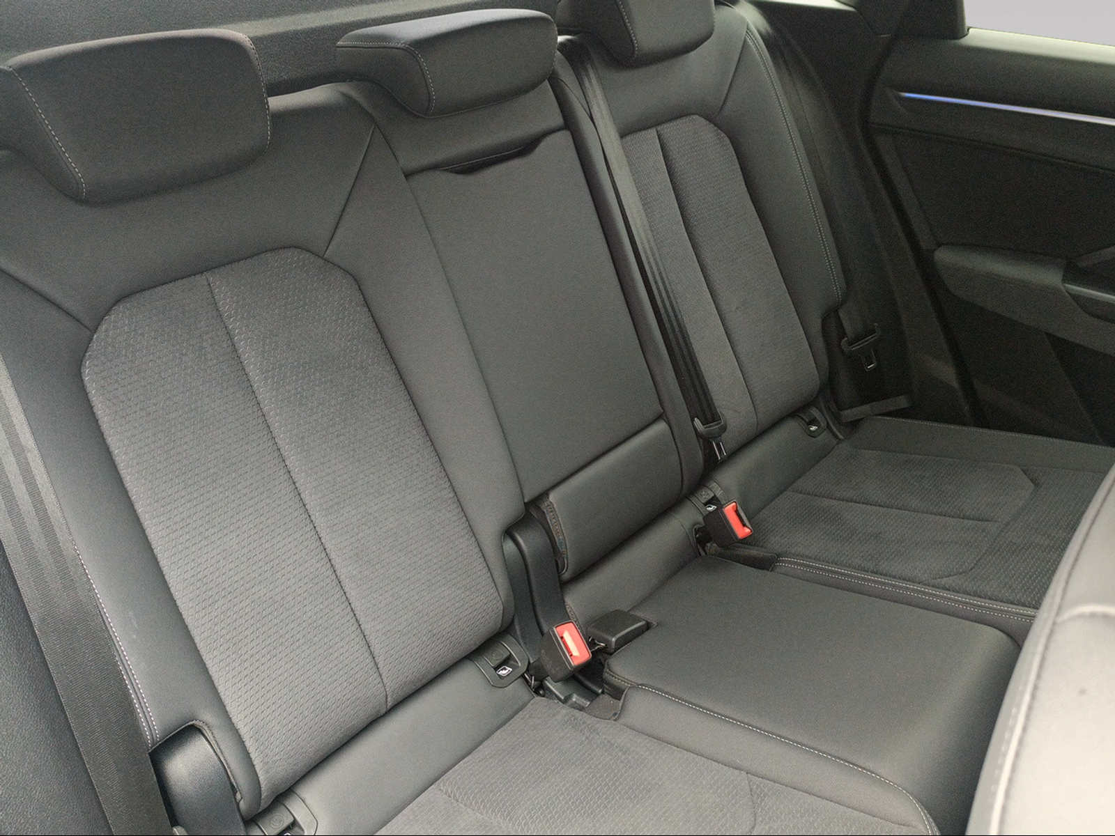 AUDI Audi Q3 40TDI 193PS S-Line Quattro-image-8
