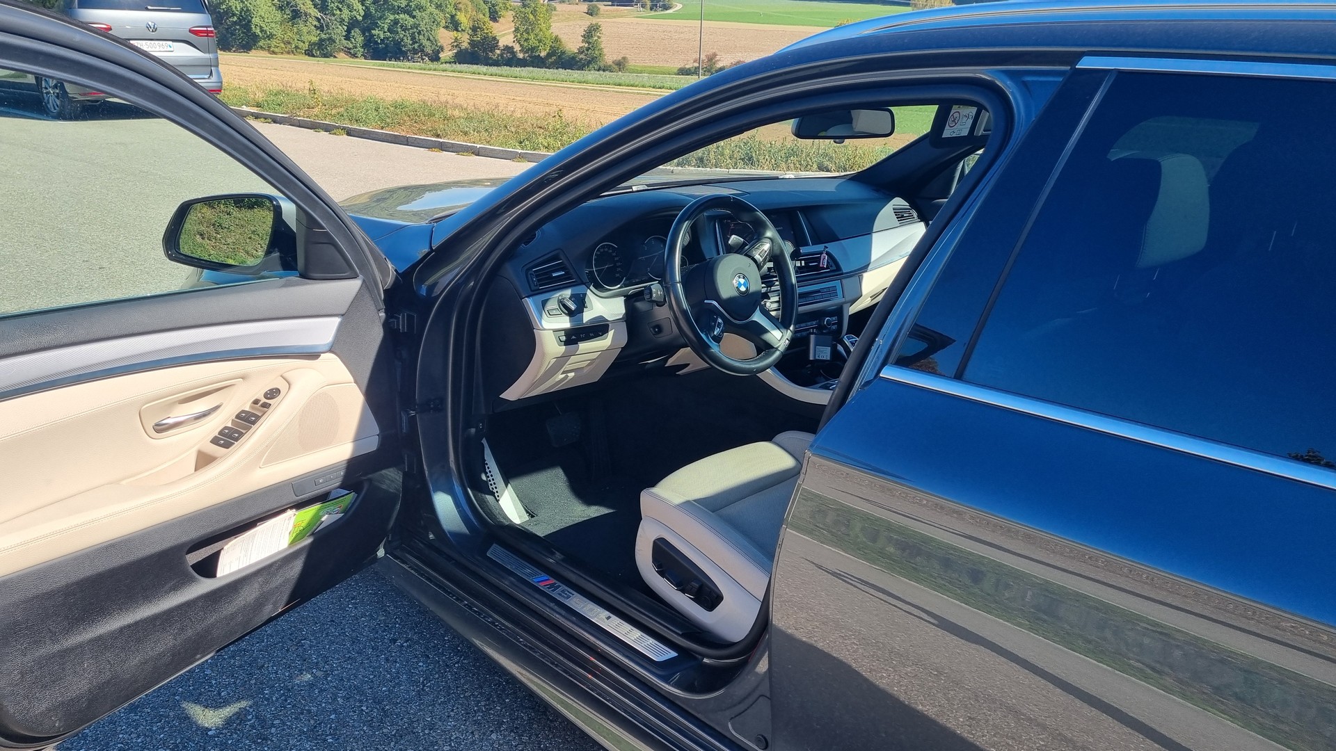 BMW M 550d xDrive-image-15