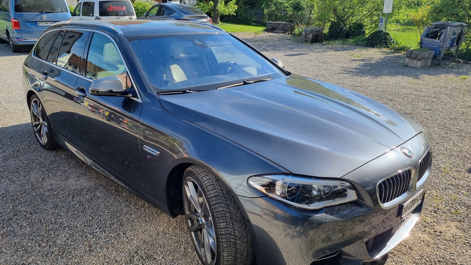 BMW M 550d xDrive-image-3