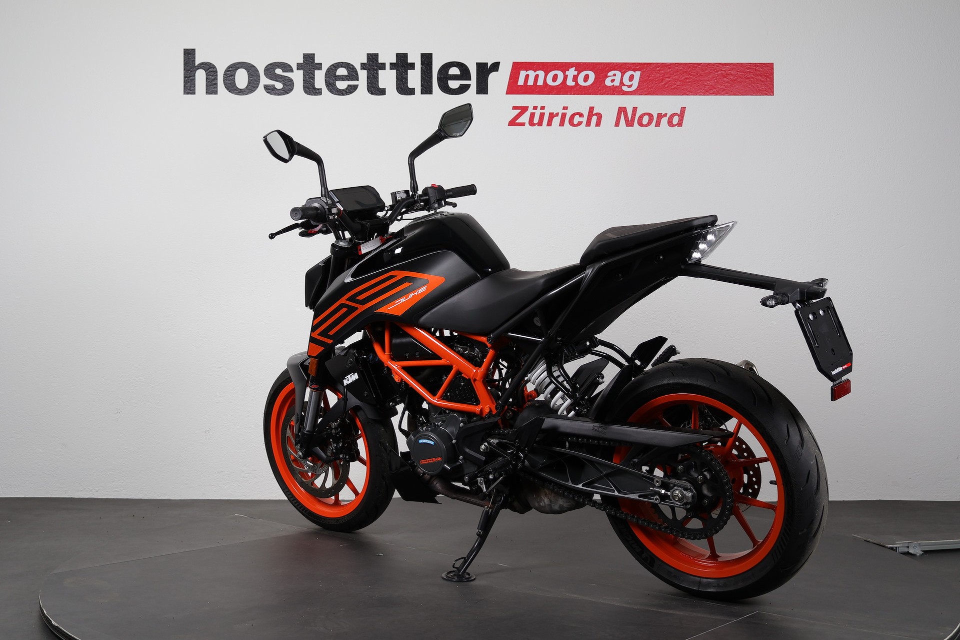 KTM 125 Duke-showroom-element-3