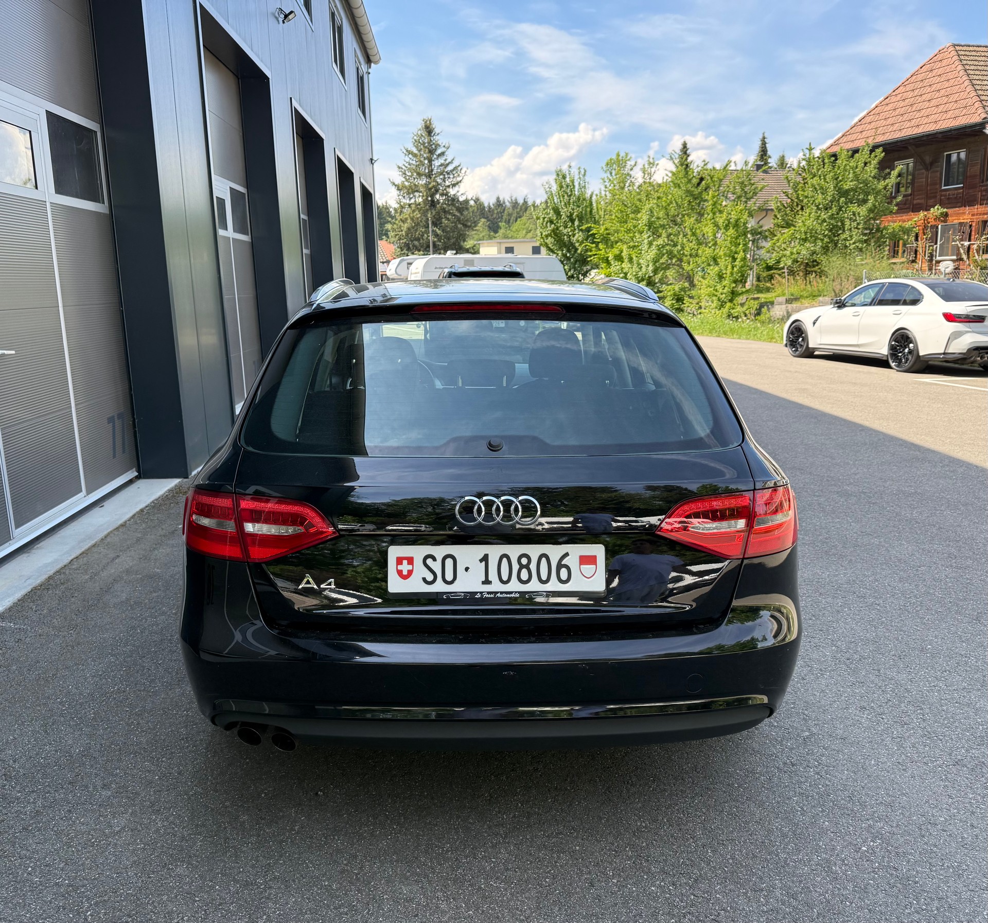 AUDI A4 Avant 2.0 TDI-image-4