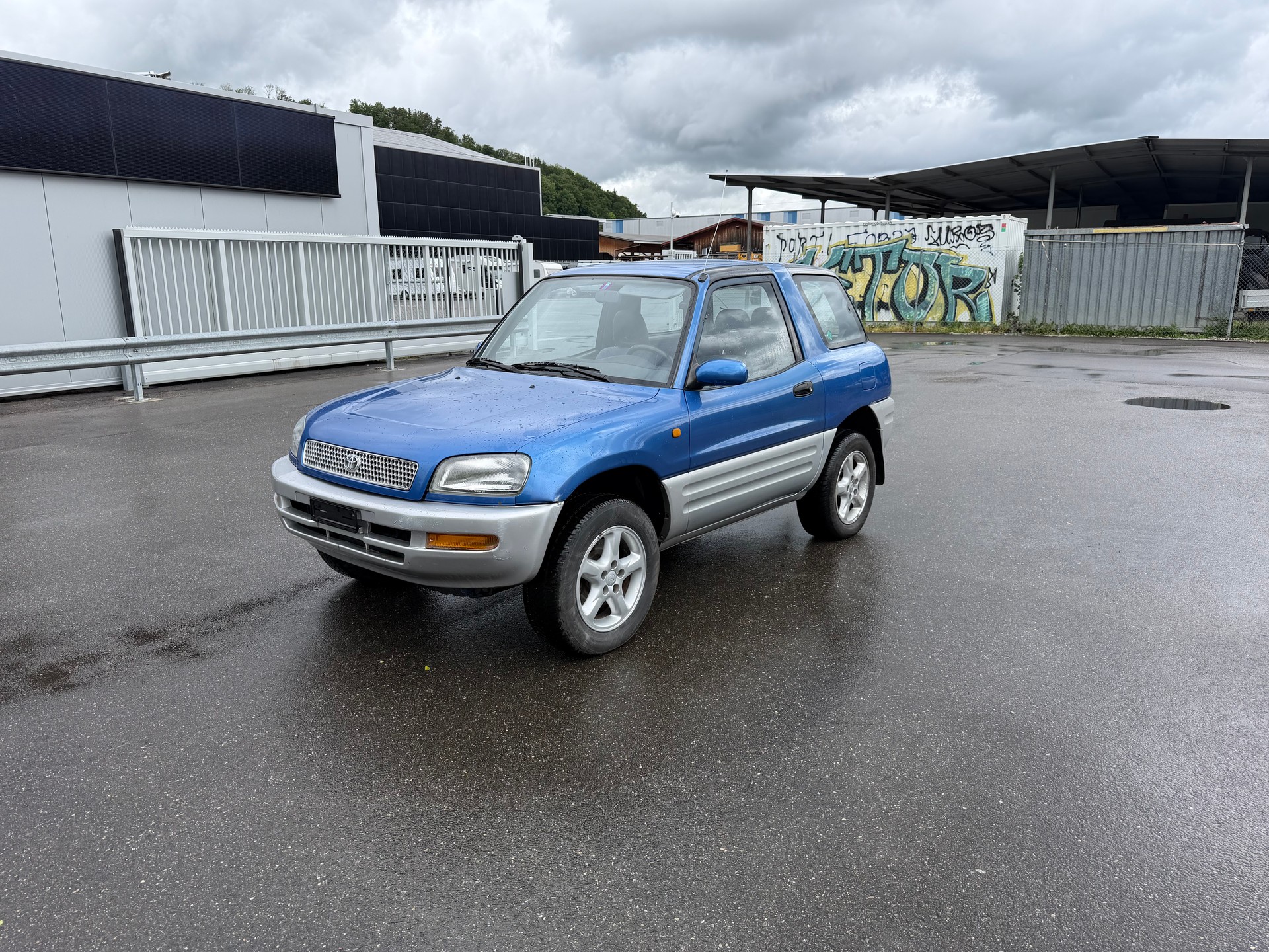 TOYOTA RAV-4-image-0