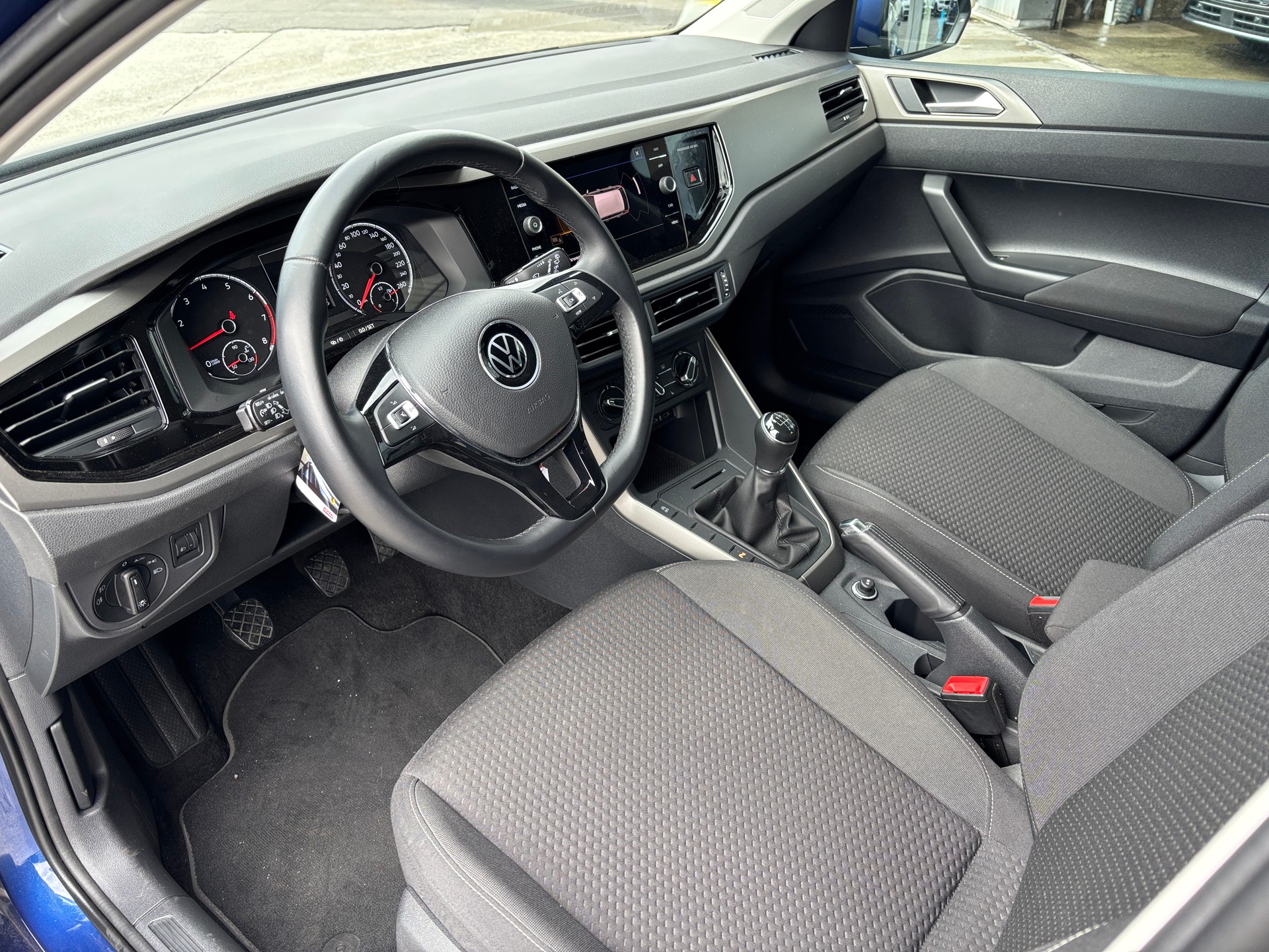 VW Polo 1.0 TSI BMT Comfortline-image-4