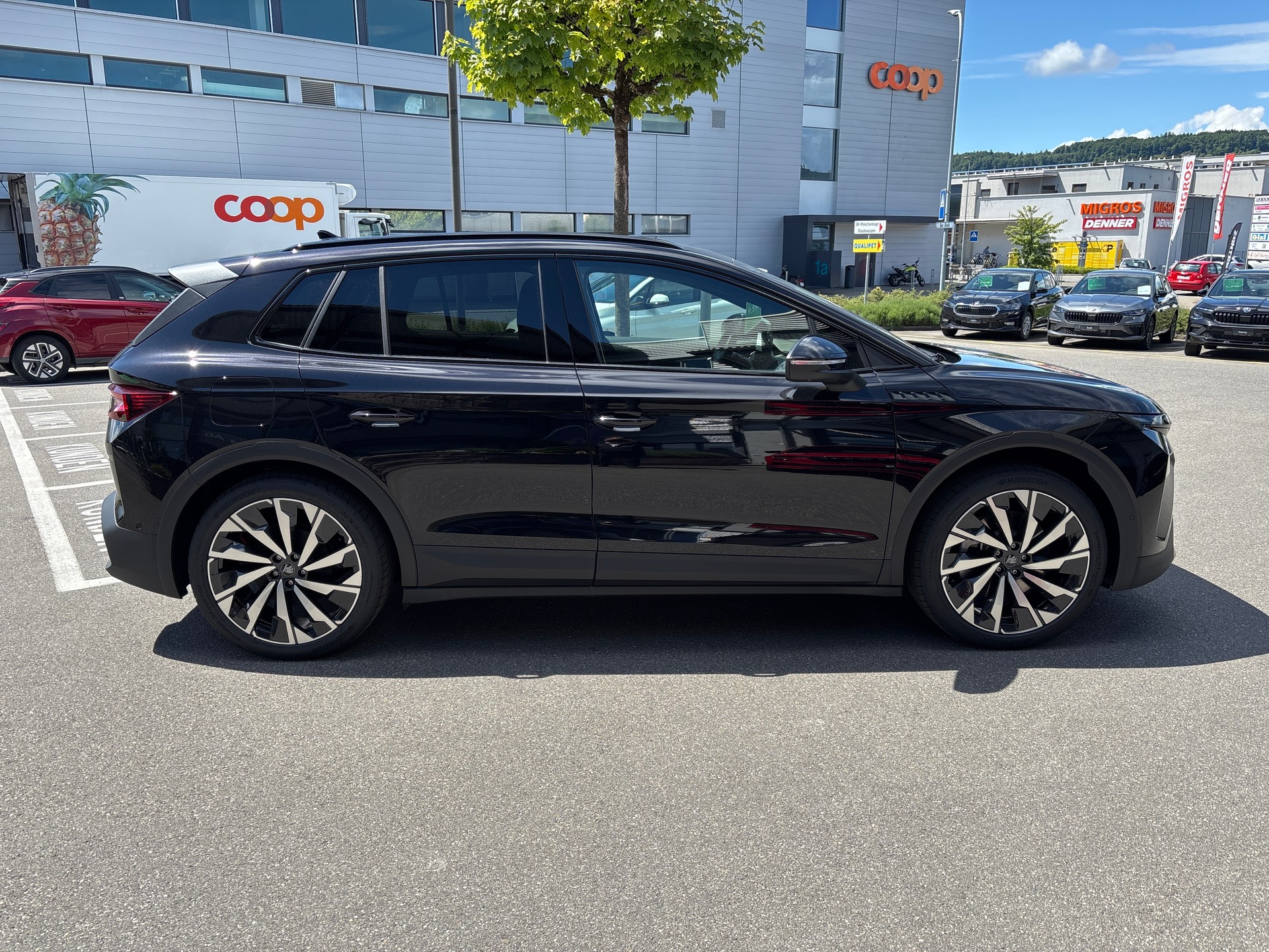 SKODA Elroq 85x Sportline 4x4-image-4