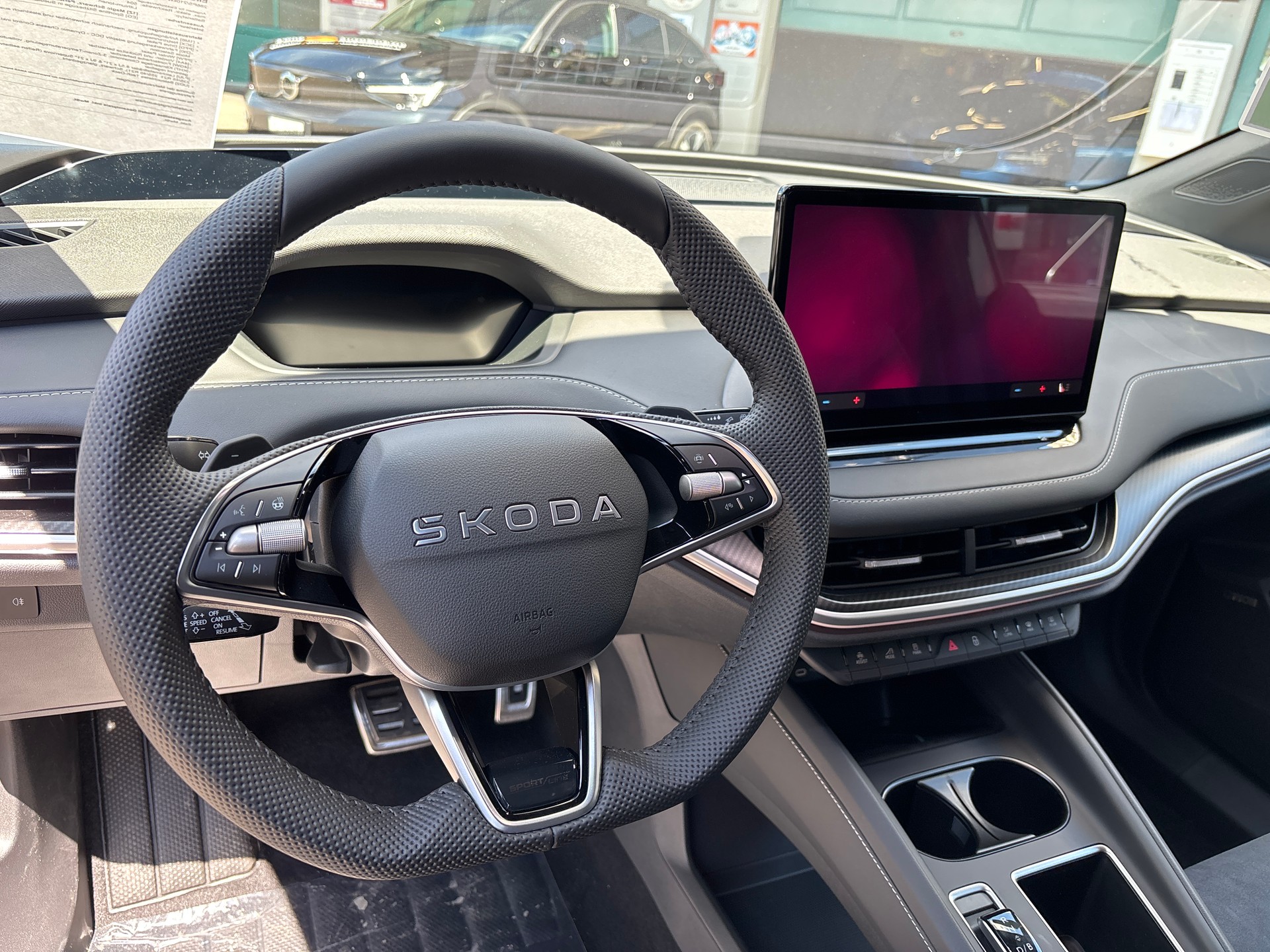 SKODA Elroq 85x Sportline 4x4-image-11