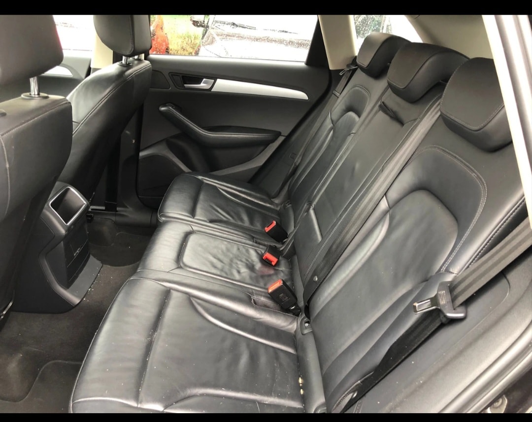 AUDI Q5 2.0 TFSI quattro S-tronic-image-10
