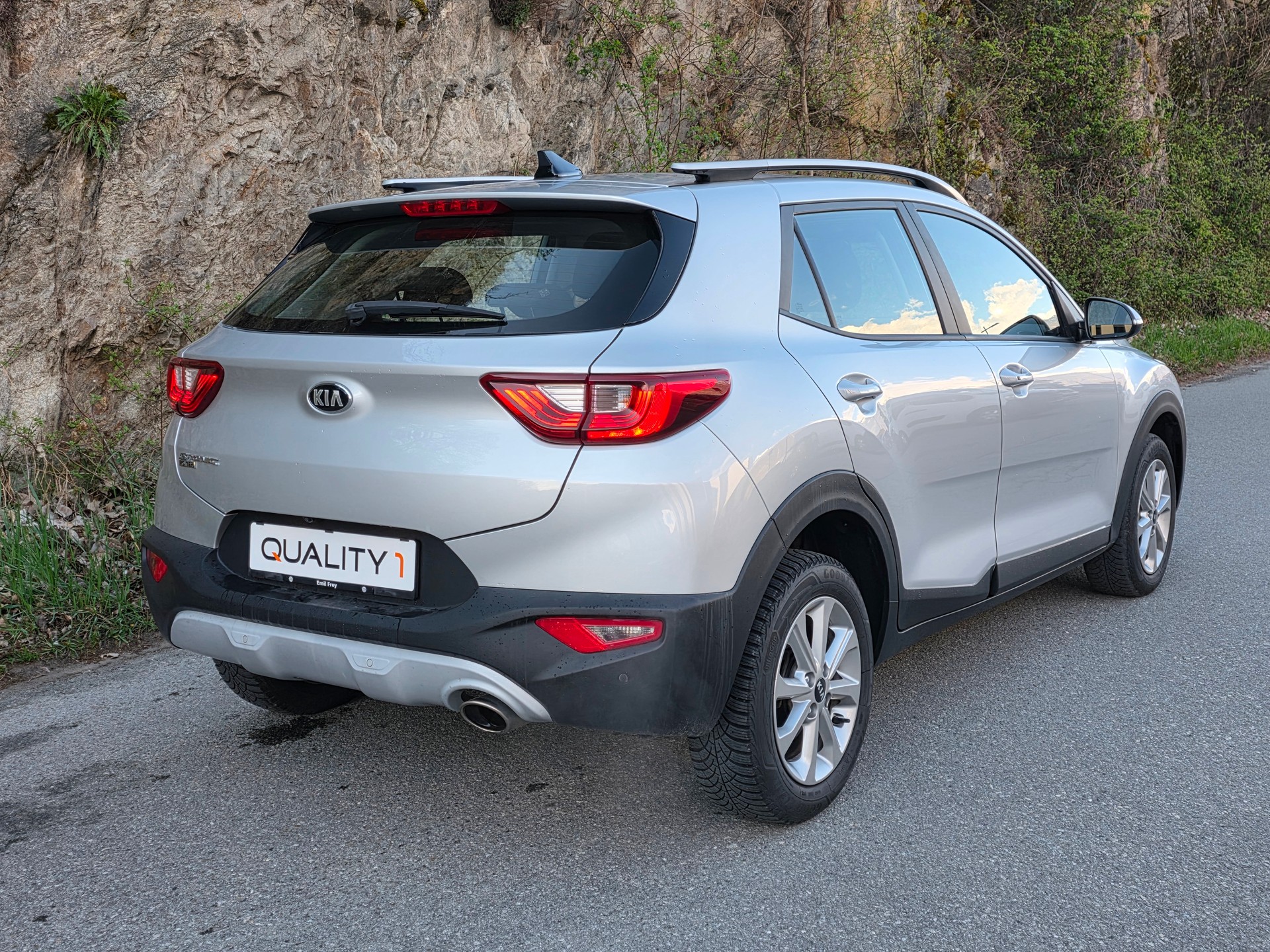 KIA Stonic 1.0 T-GDI Power DCT-image-3