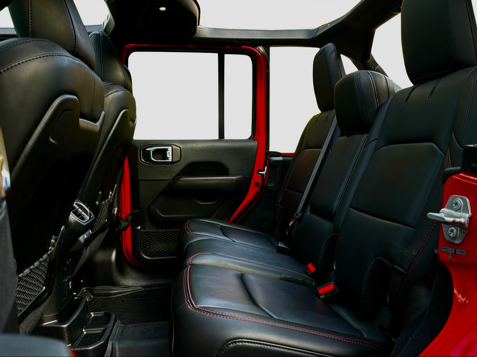 JEEP Wrangler 2.0 Unlimited Sahara *Facelift*-image-10