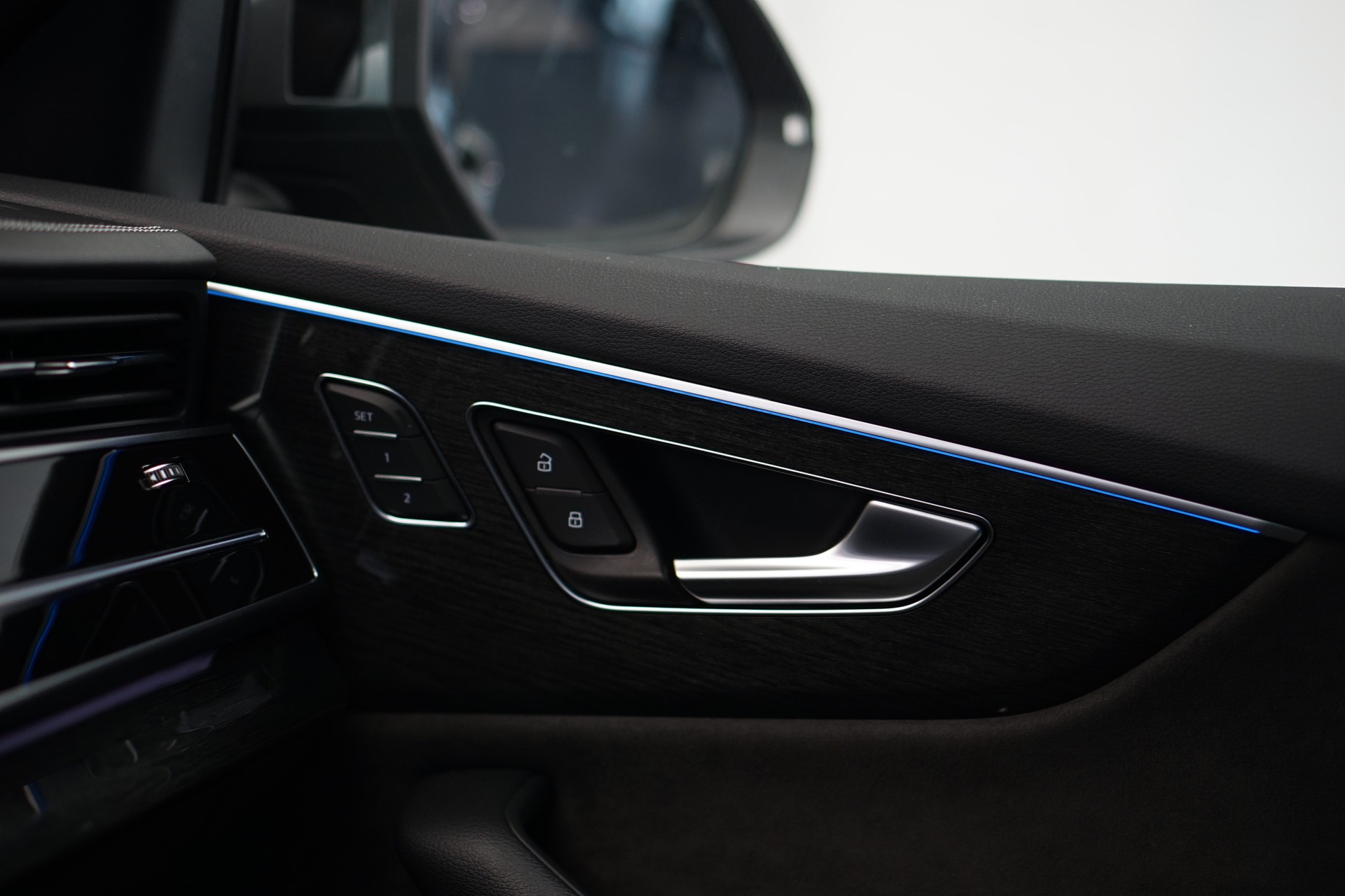 AUDI Q8 50 TDI quattro tiptronic *ABT Tuning* *CH-Fahrzeug*-image-33