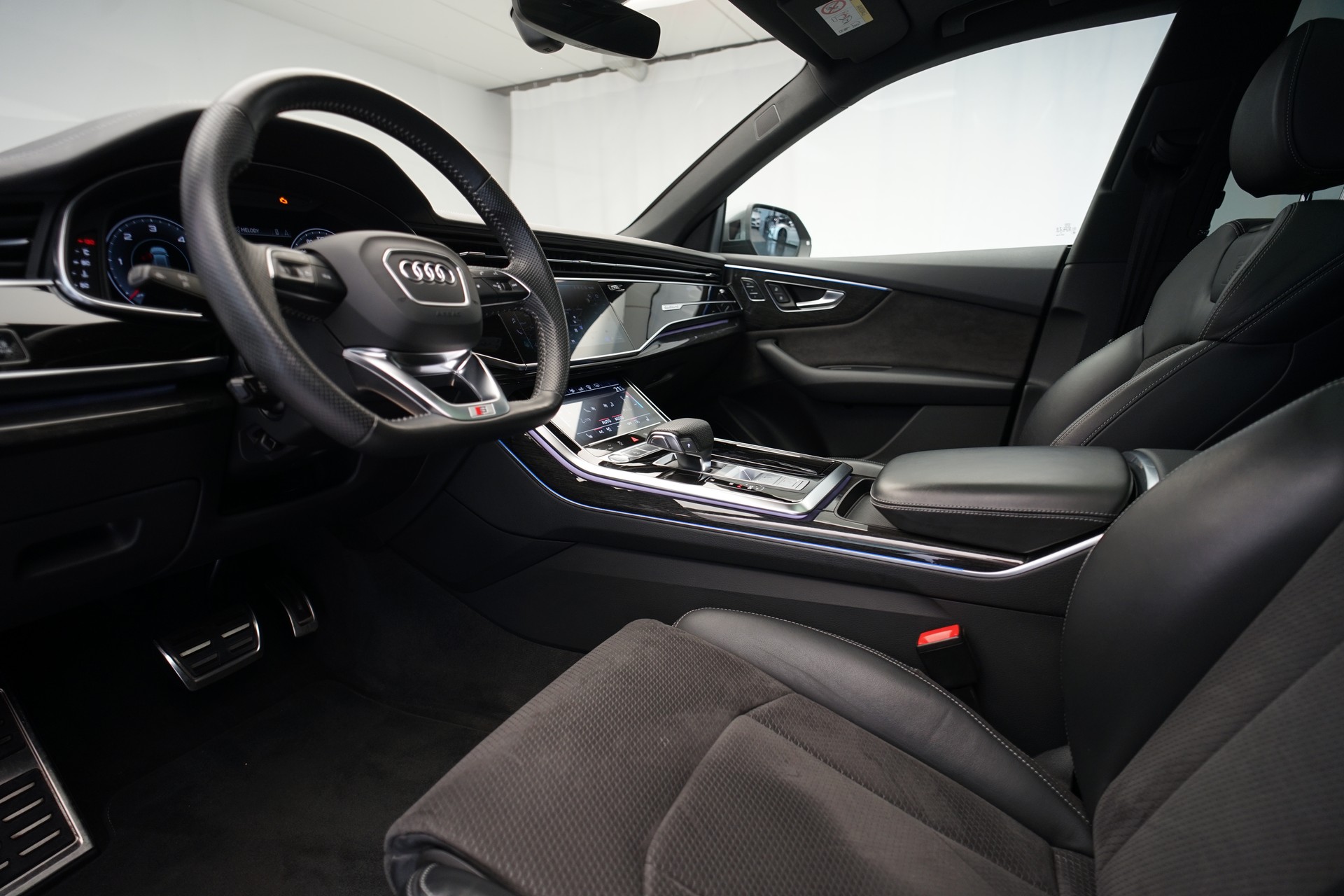 AUDI Q8 50 TDI quattro tiptronic *ABT Tuning* *CH-Fahrzeug*-image-12