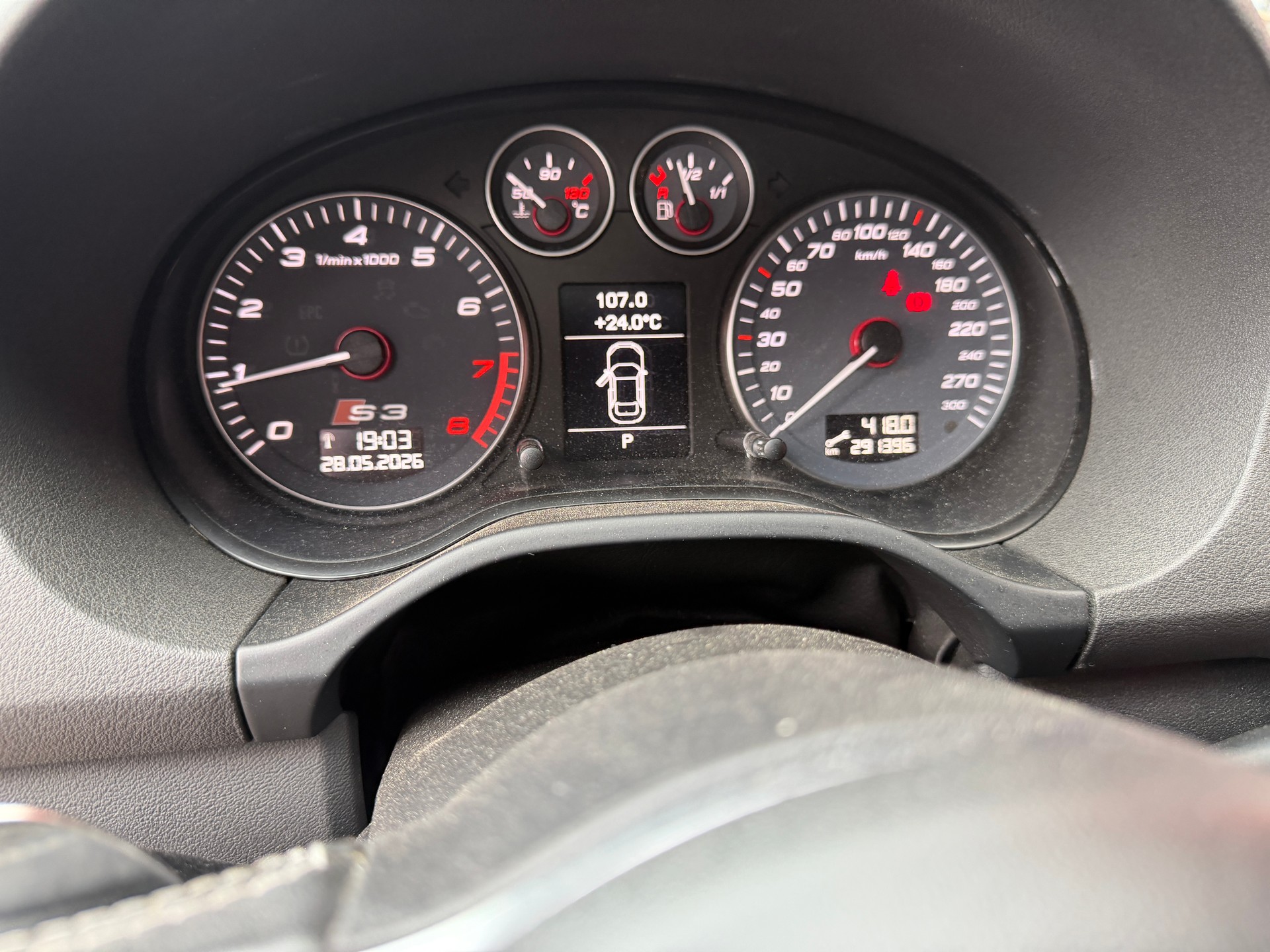AUDI S3 Sportback 2.0 TFSI quattro S-tronic-image-10