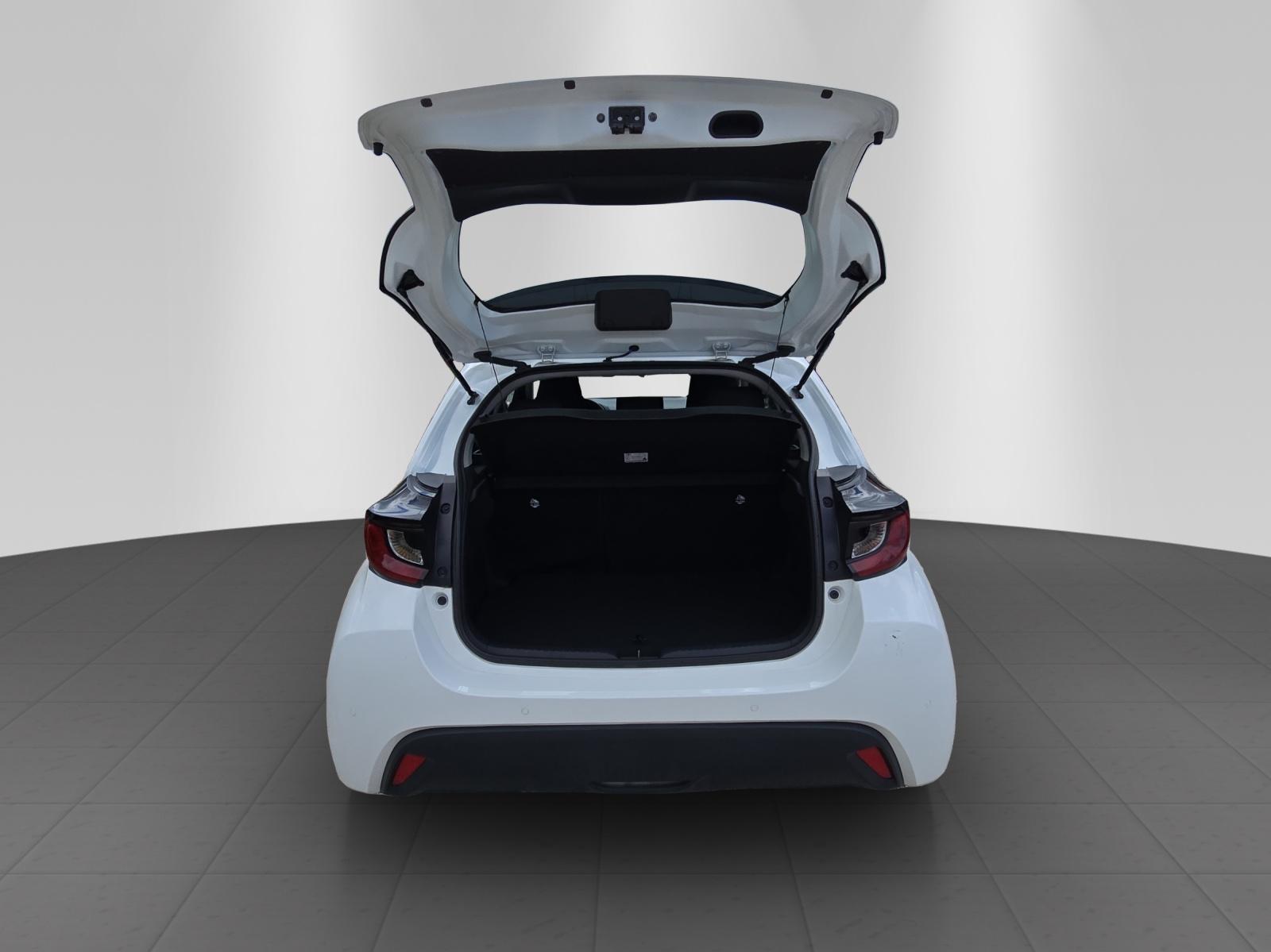 TOYOTA Yaris 1.5 VVT-i HSD Comfort-image-12