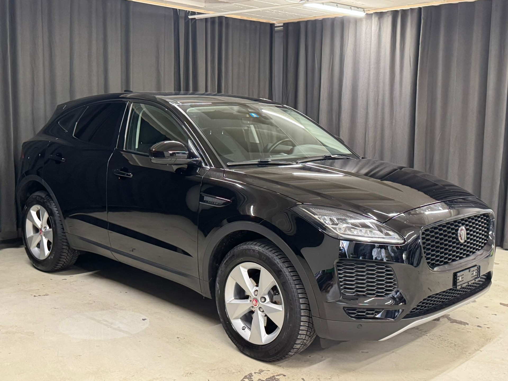 JAGUAR E-Pace 2.0d D150 S AWD Automatik-image-1