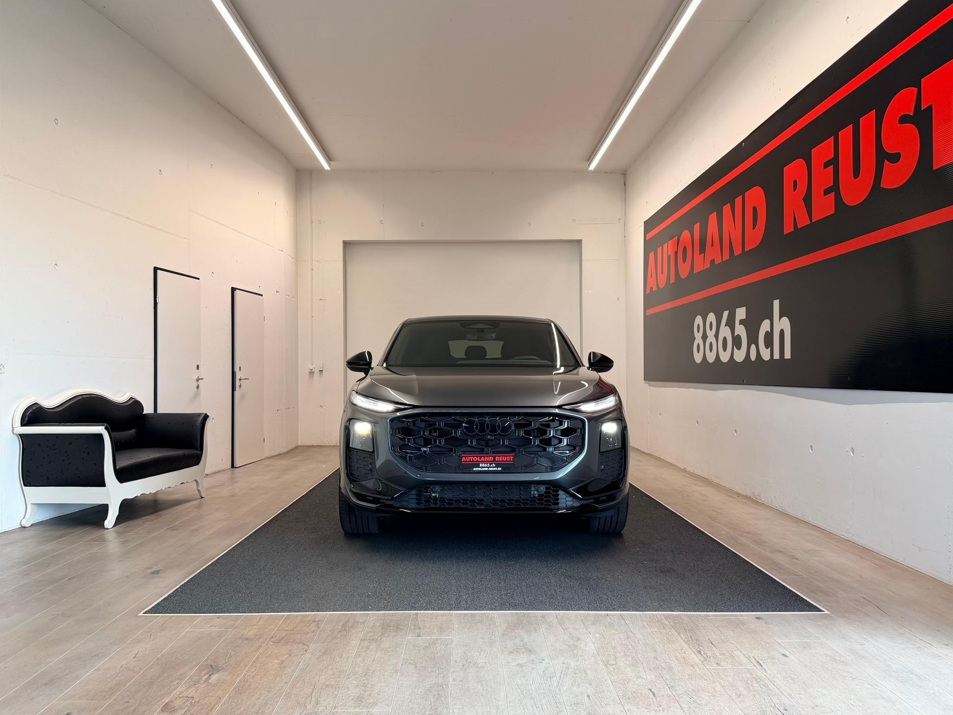 AUDI Q3 Sportback e-hybrid 200 kW S tronig-showroom-element-1