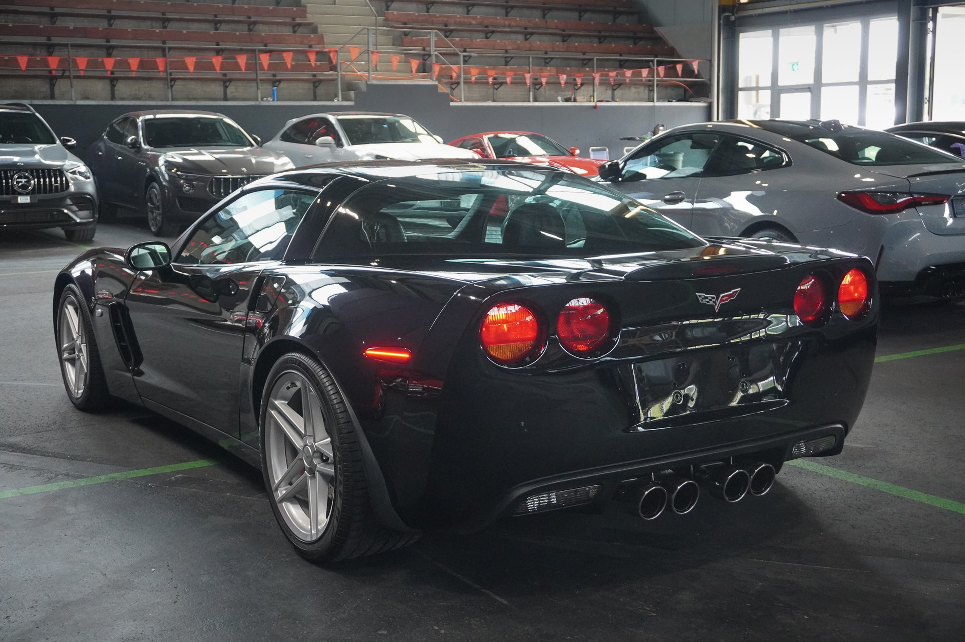 CHEVROLET Corvette Z06-showroom-element-2