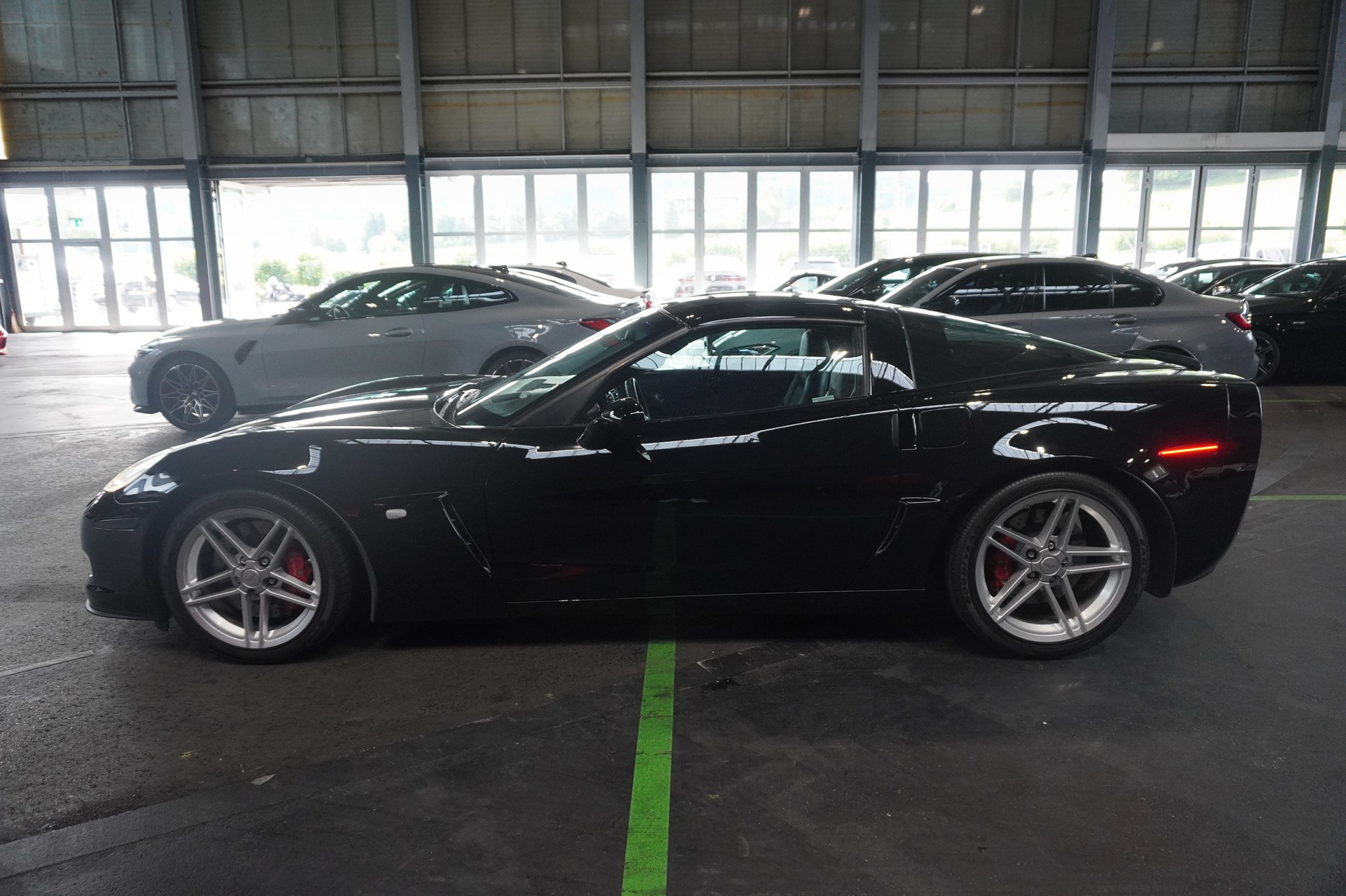 CHEVROLET Corvette Z06-showroom-element-1