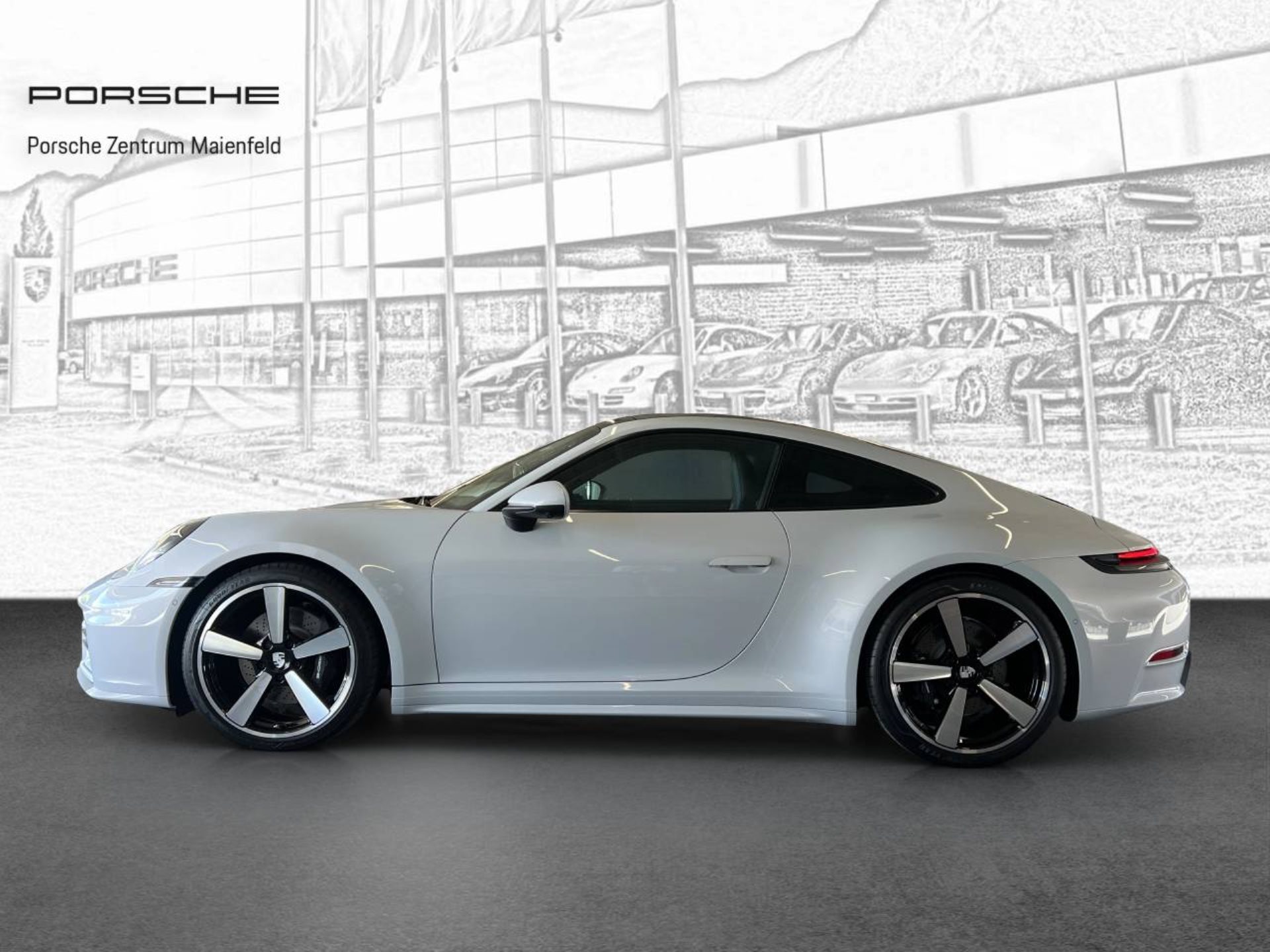PORSCHE 911 Carrera-showroom-element-1