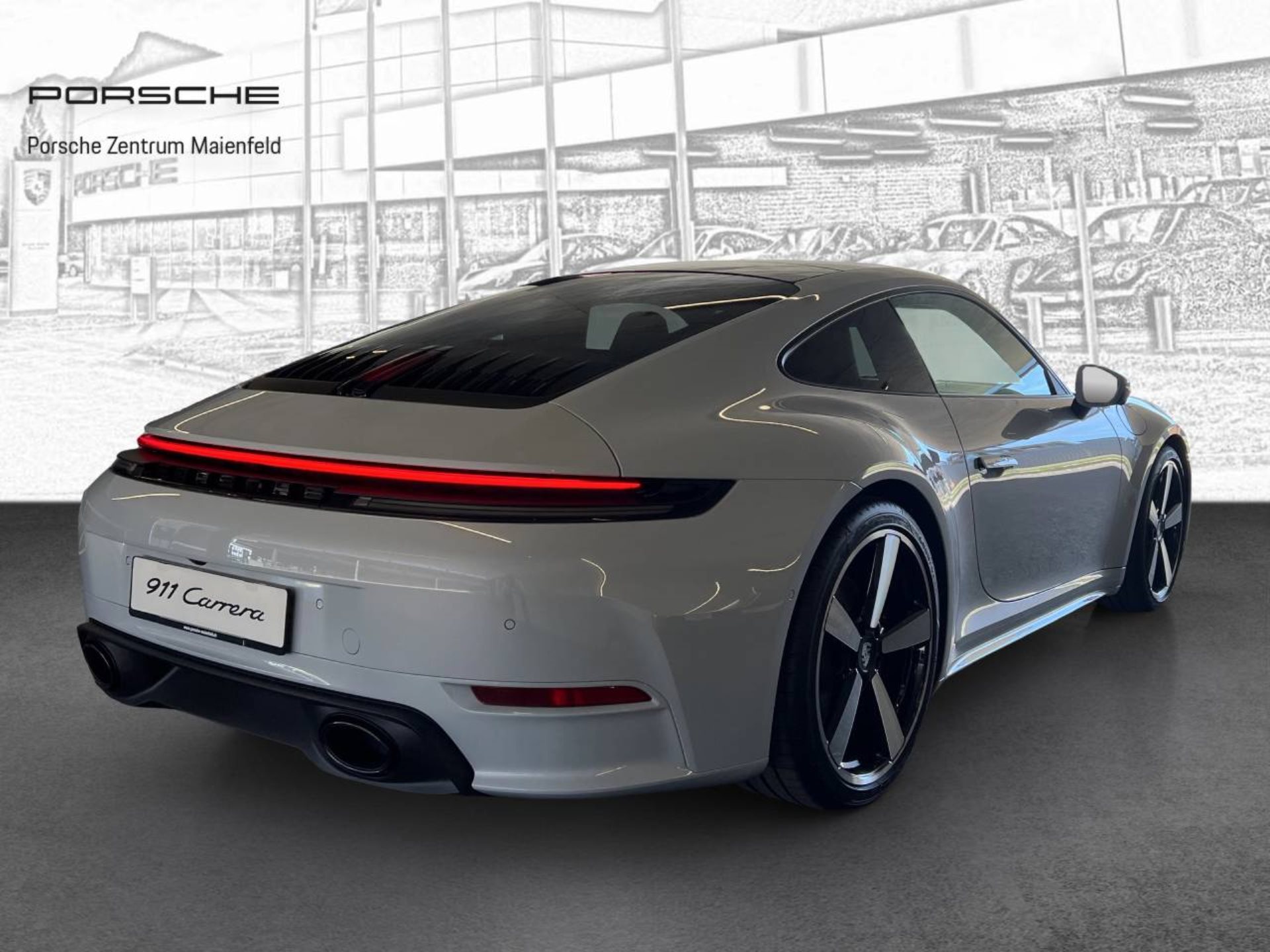 PORSCHE 911 Carrera-image-10