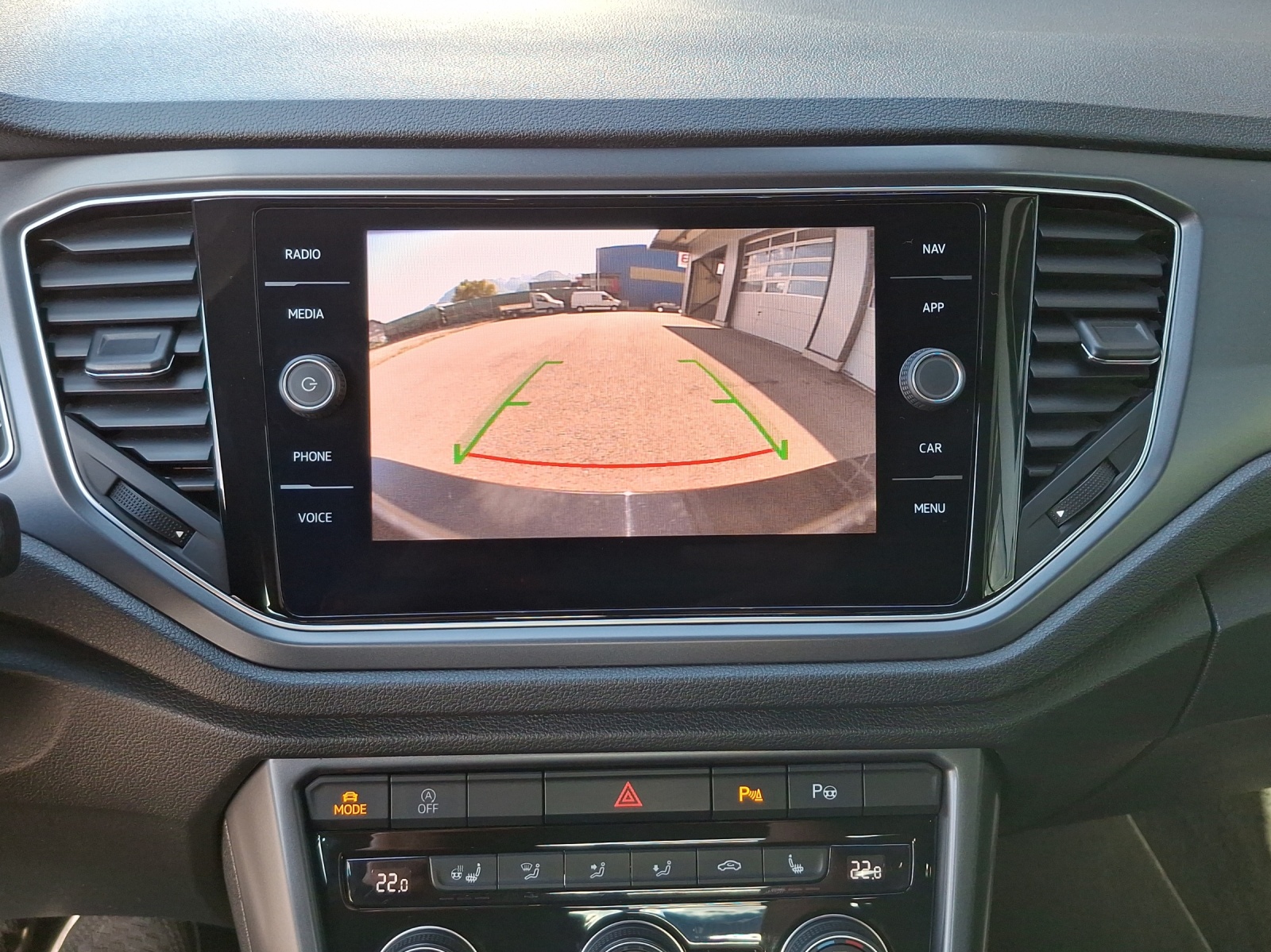 VW T-Roc Cabriolet 1.0 TSI Advance-image-14