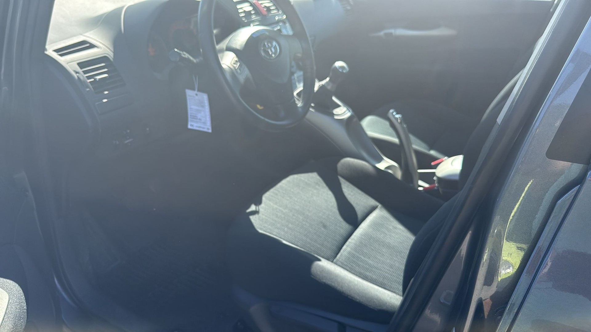 TOYOTA Auris 1.6 Style-image-16