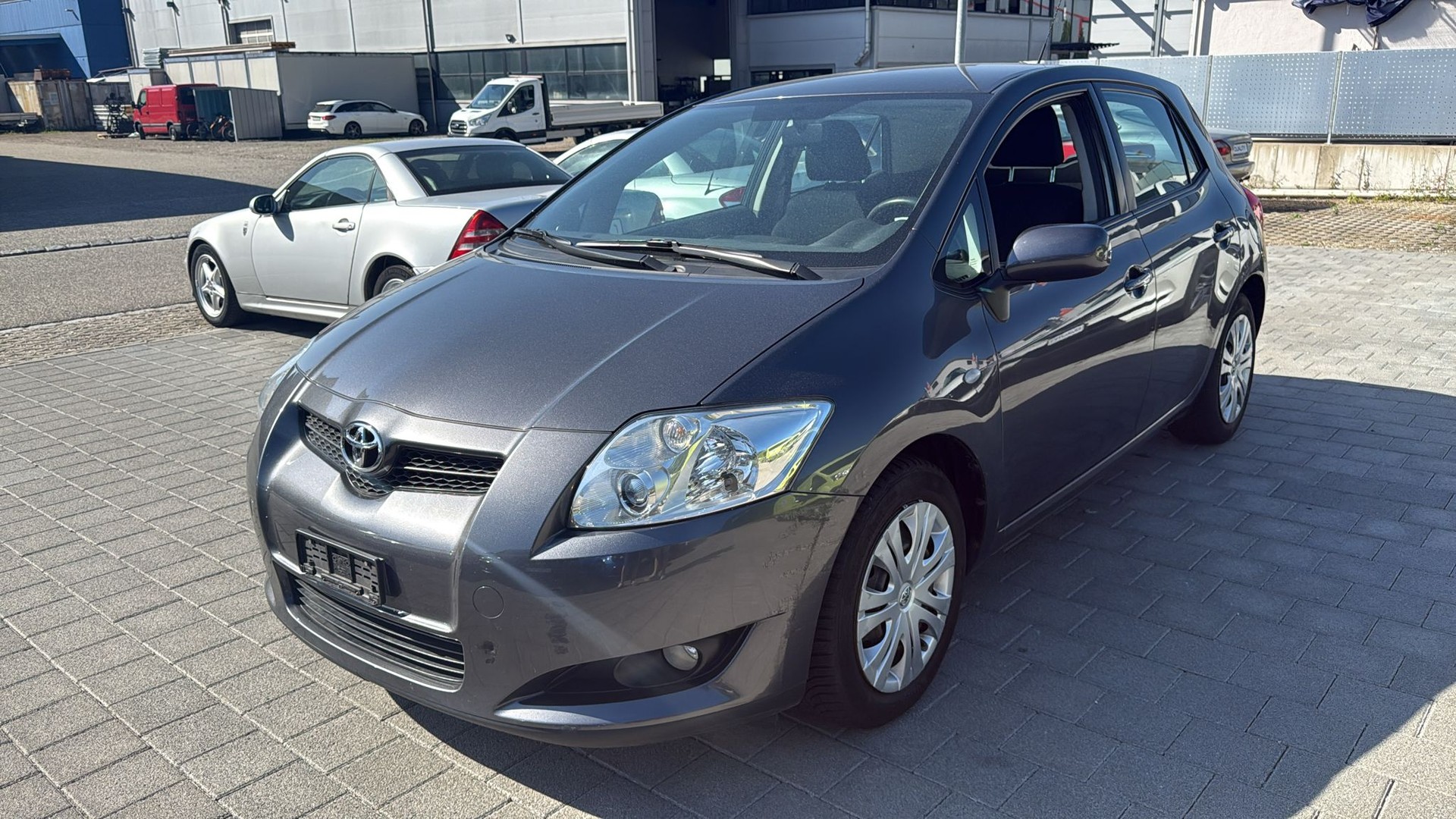 TOYOTA Auris 1.6 Style-image-1
