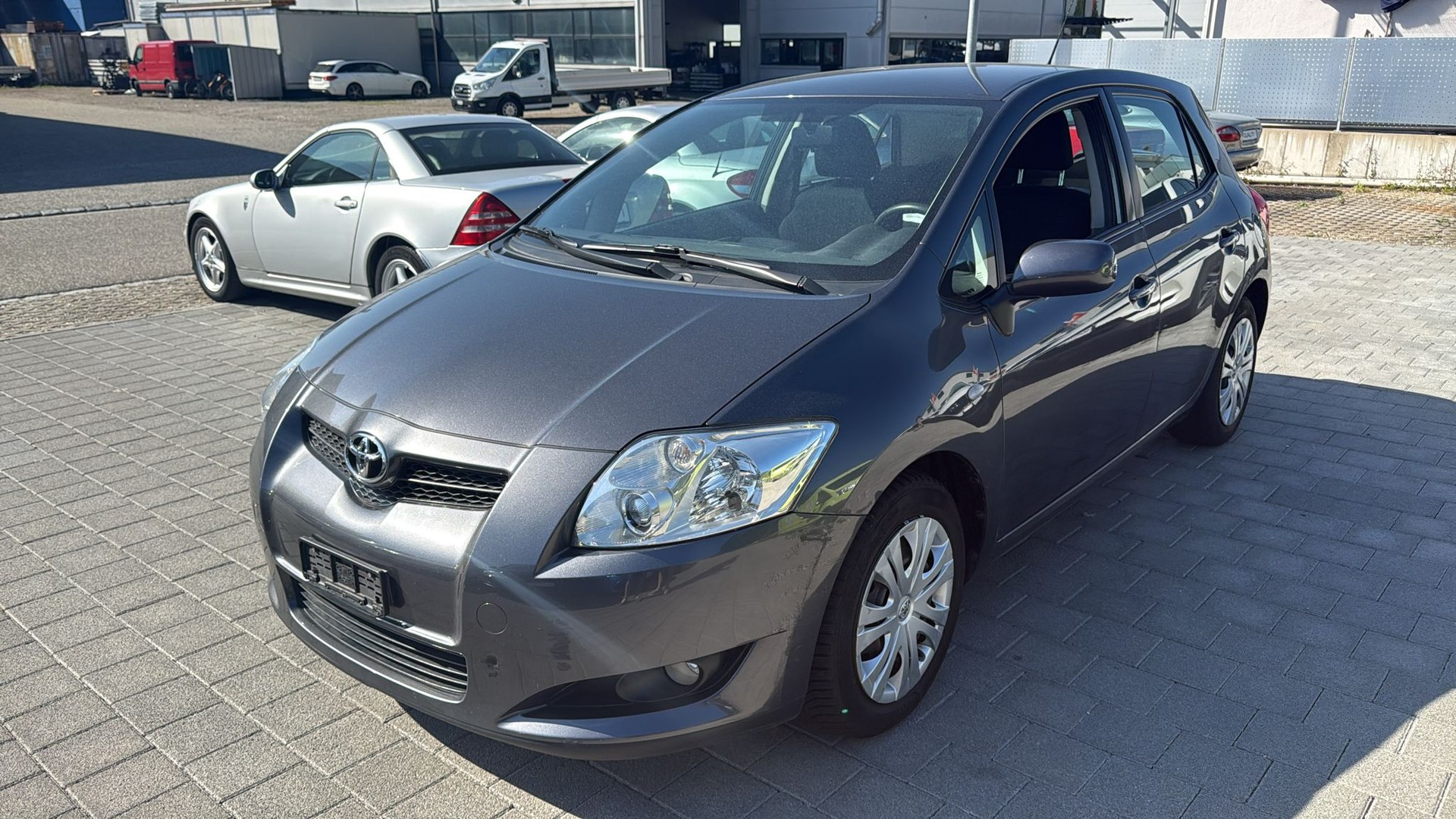 TOYOTA Auris 1.6 Style-image-2