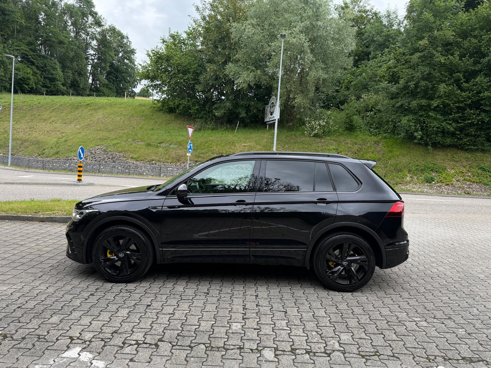 VW Tiguan 2.0TSI R-Line 4Motion DSG-image-6