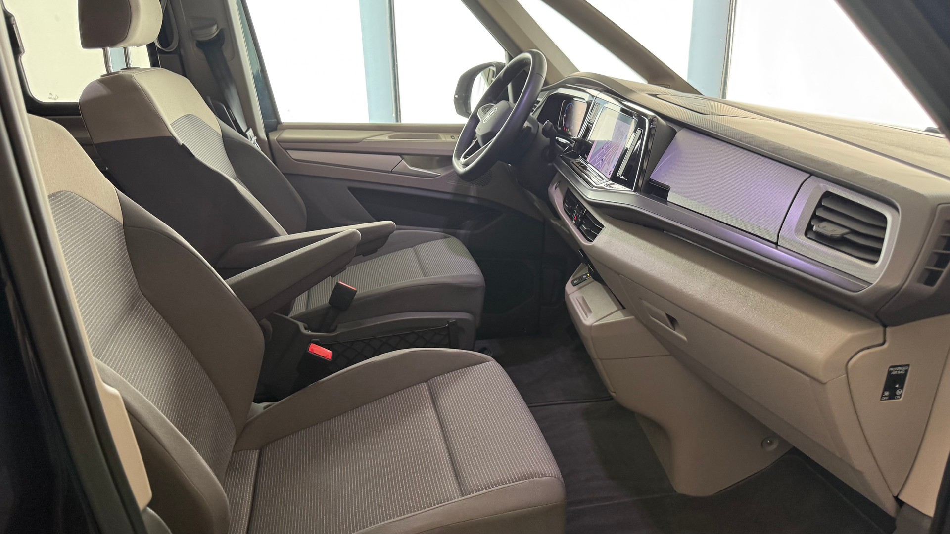 VW Multivan kurz 2.0 TDI DSG-image-3
