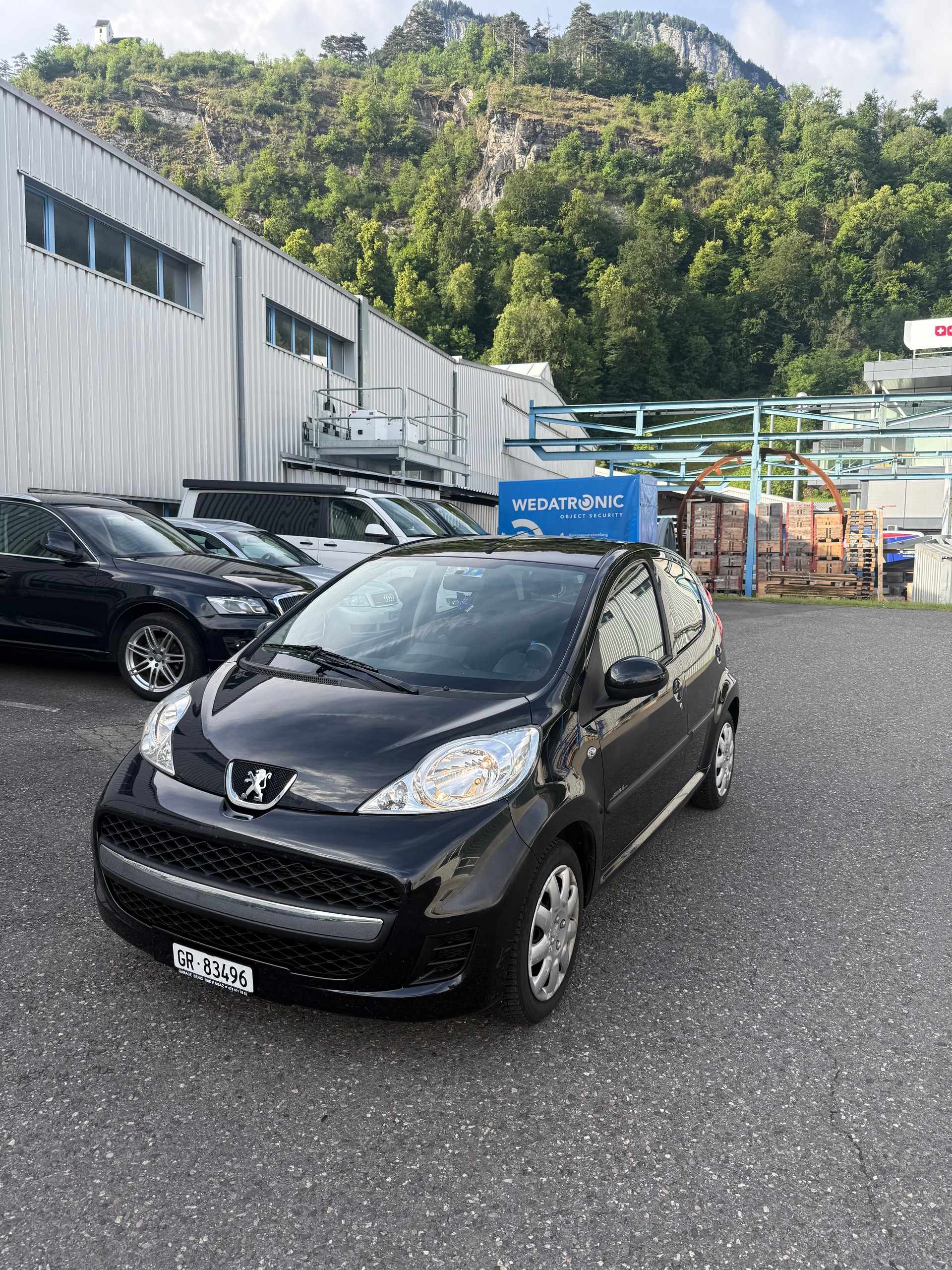 PEUGEOT 107 1.0 Trendy-image-0