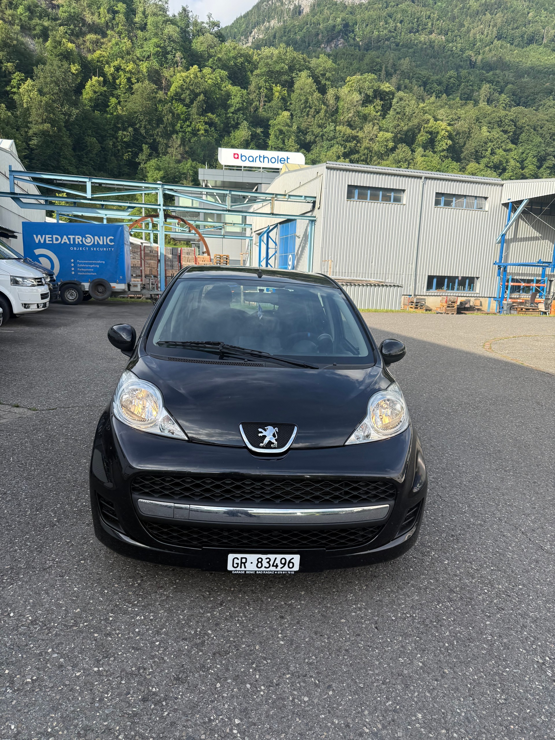 PEUGEOT 107 1.0 Trendy-image-2