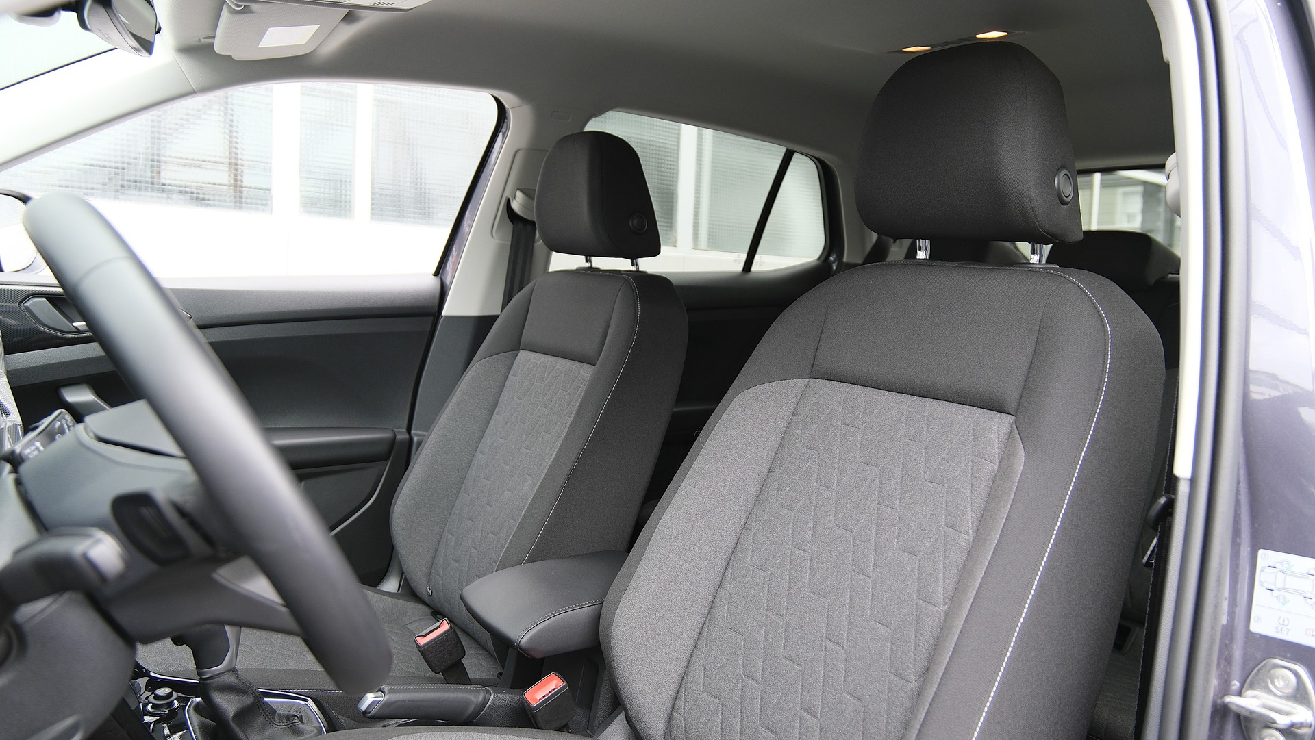VW T-Cross 1.0 TSI EVO United DSG-image-4