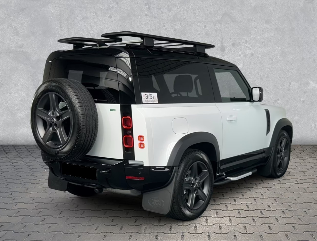 LAND ROVER Defender 90 3.0D I6 250 X-Dynamic SE AT8-image-3