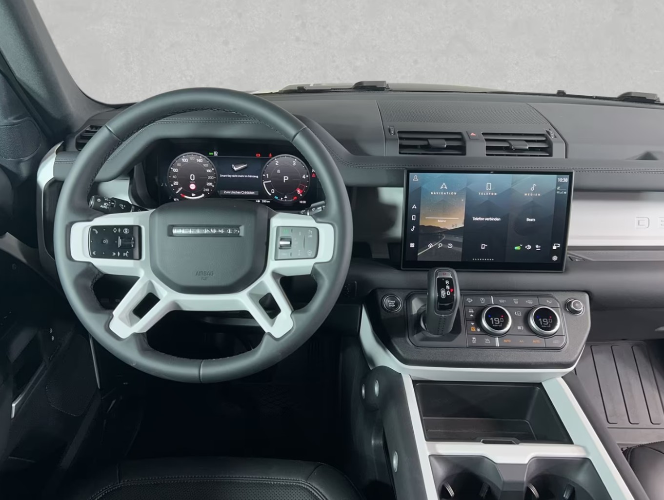 LAND ROVER Defender 90 3.0D I6 250 X-Dynamic SE AT8-image-7
