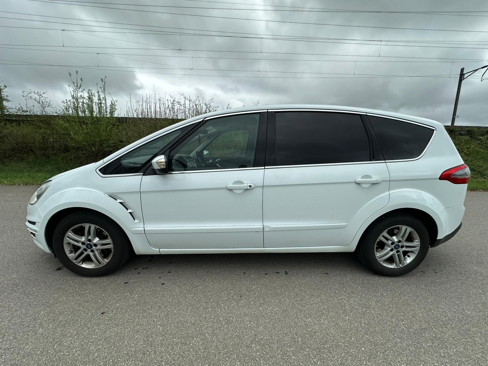FORD S-Max 2.0 TDCi KNIE-Edition PowerShift-image-7