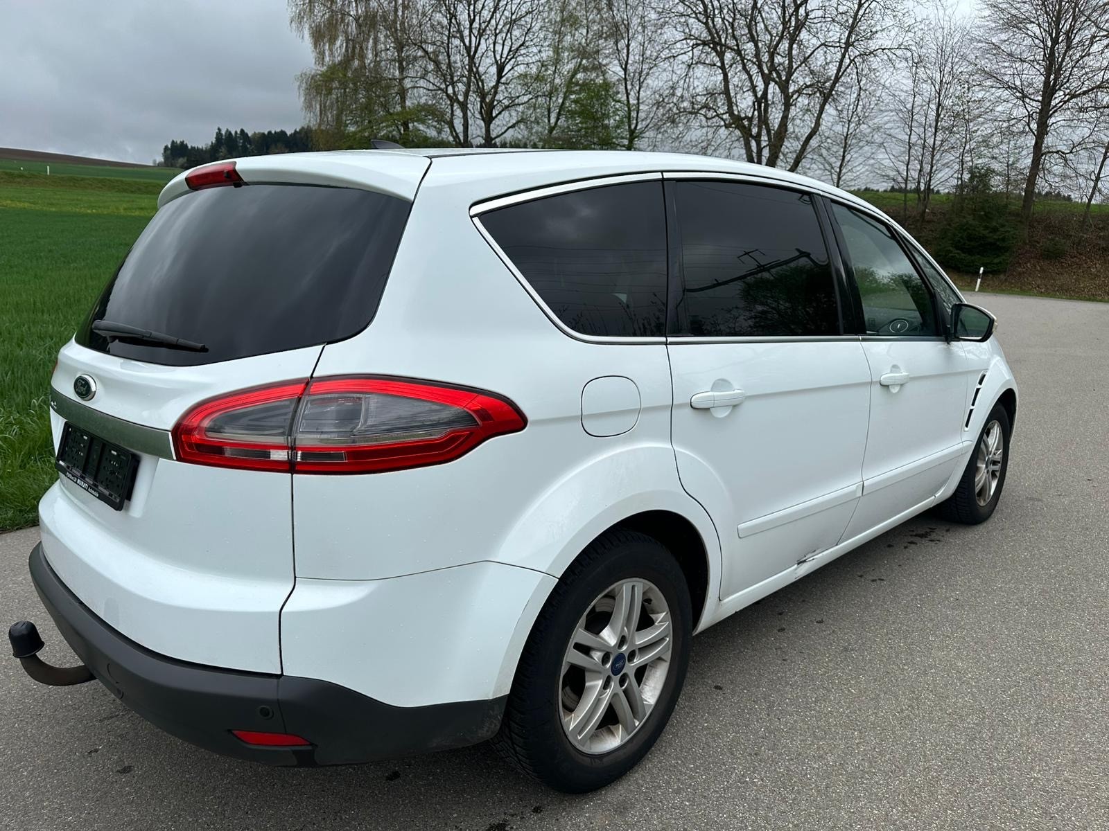 FORD S-Max 2.0 TDCi KNIE-Edition PowerShift-image-5