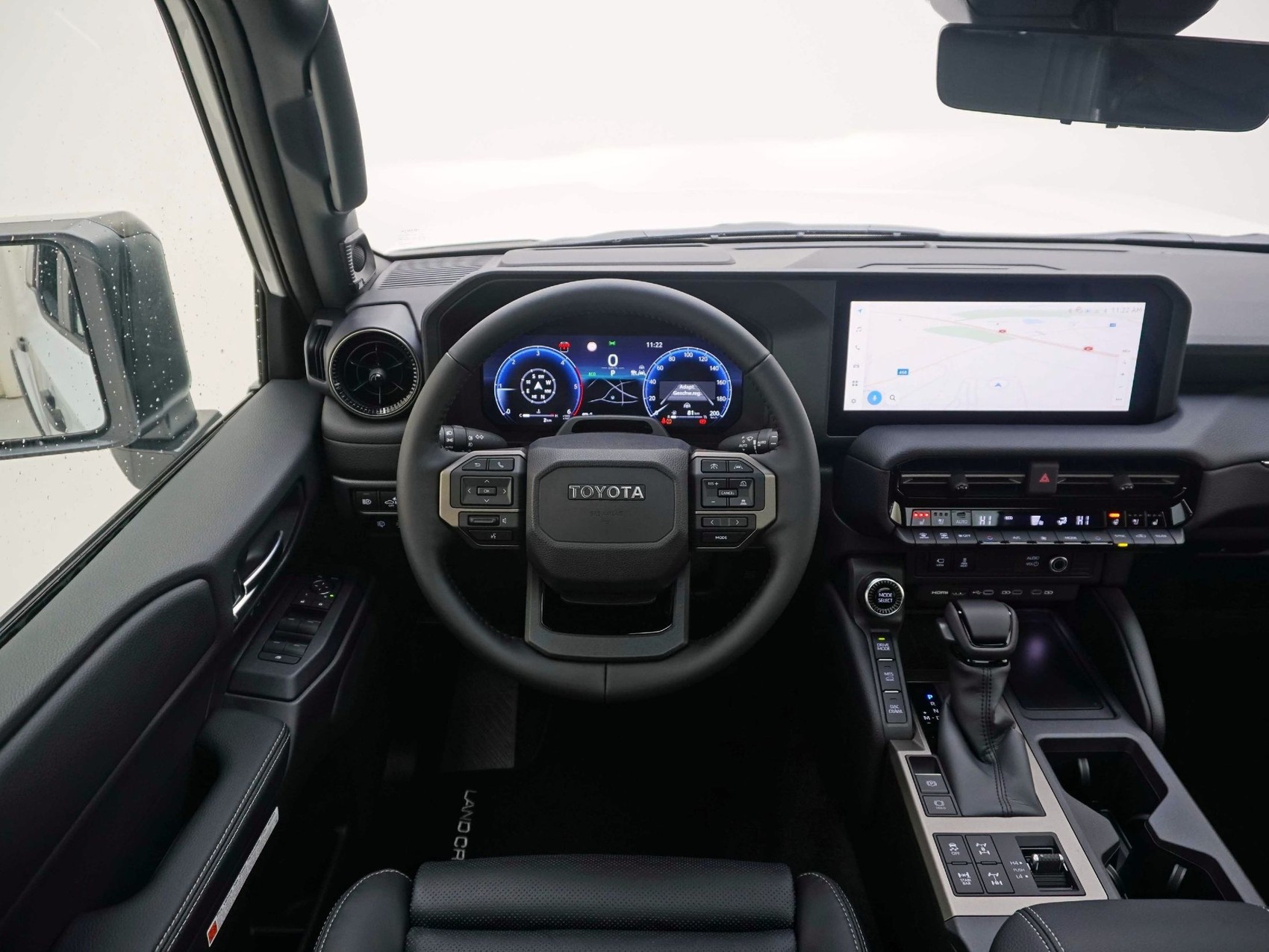 TOYOTA Land Cruiser 2.8 D 48V Invincible-image-9