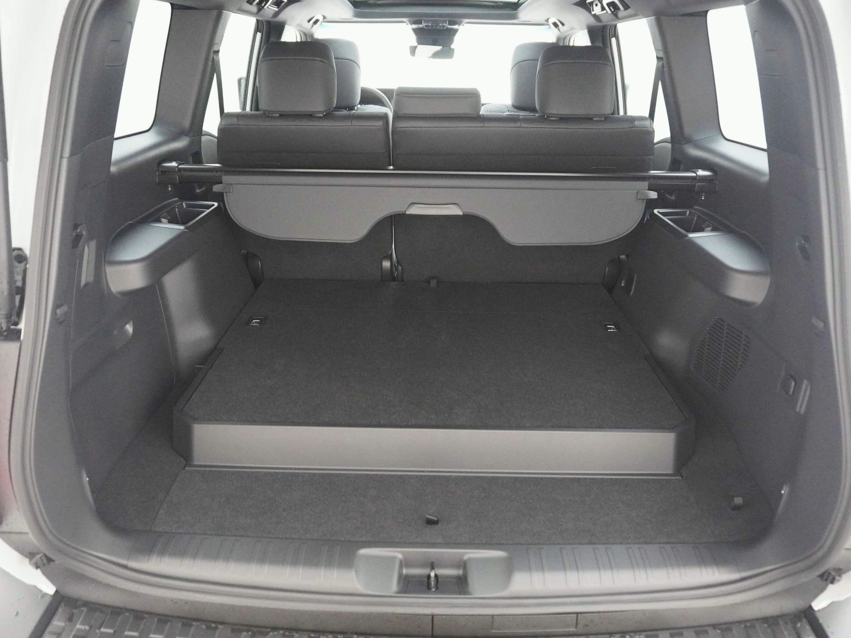 TOYOTA Land Cruiser 2.8 D 48V Invincible-image-25