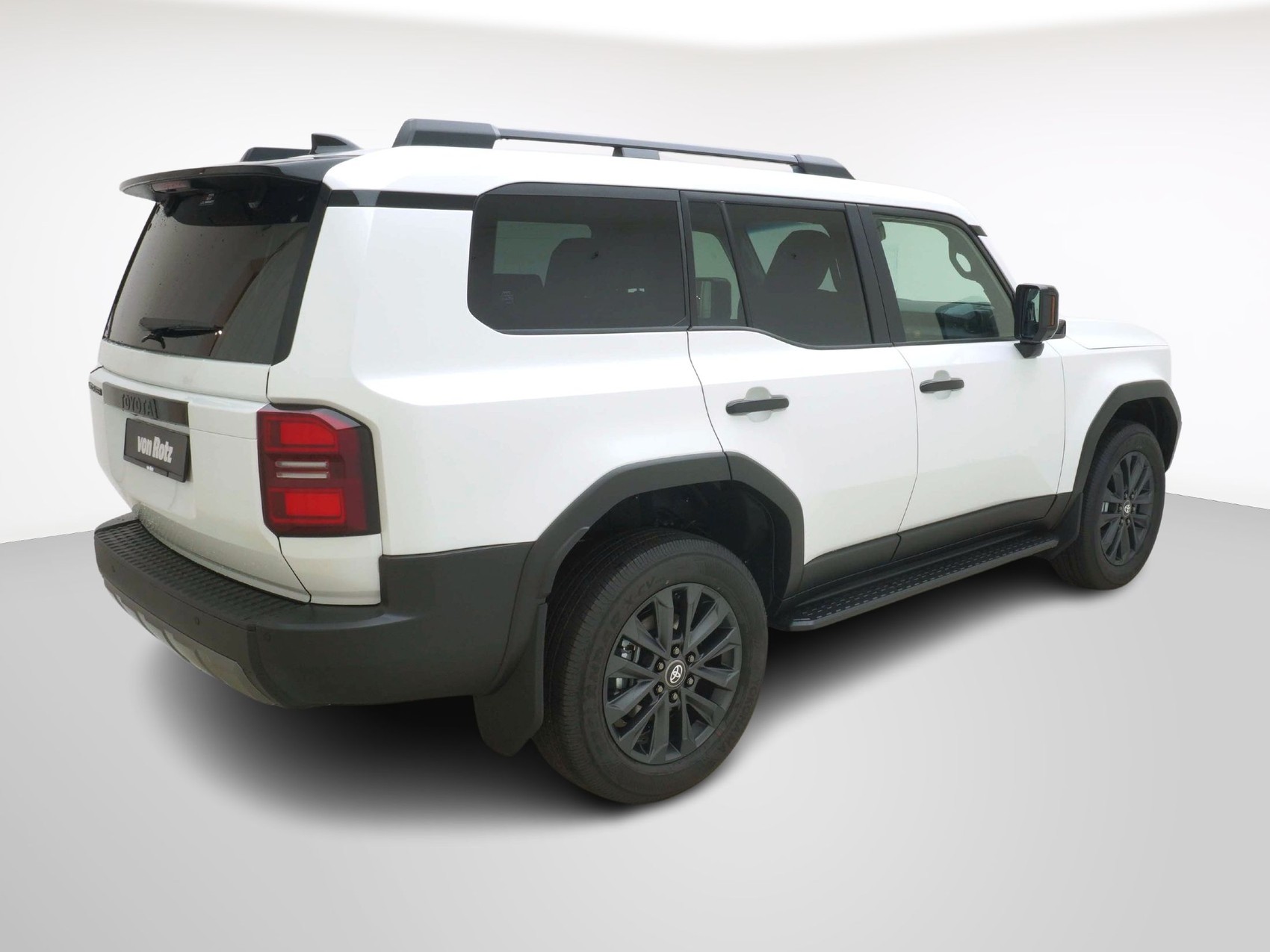 TOYOTA Land Cruiser 2.8 D 48V Invincible-image-3