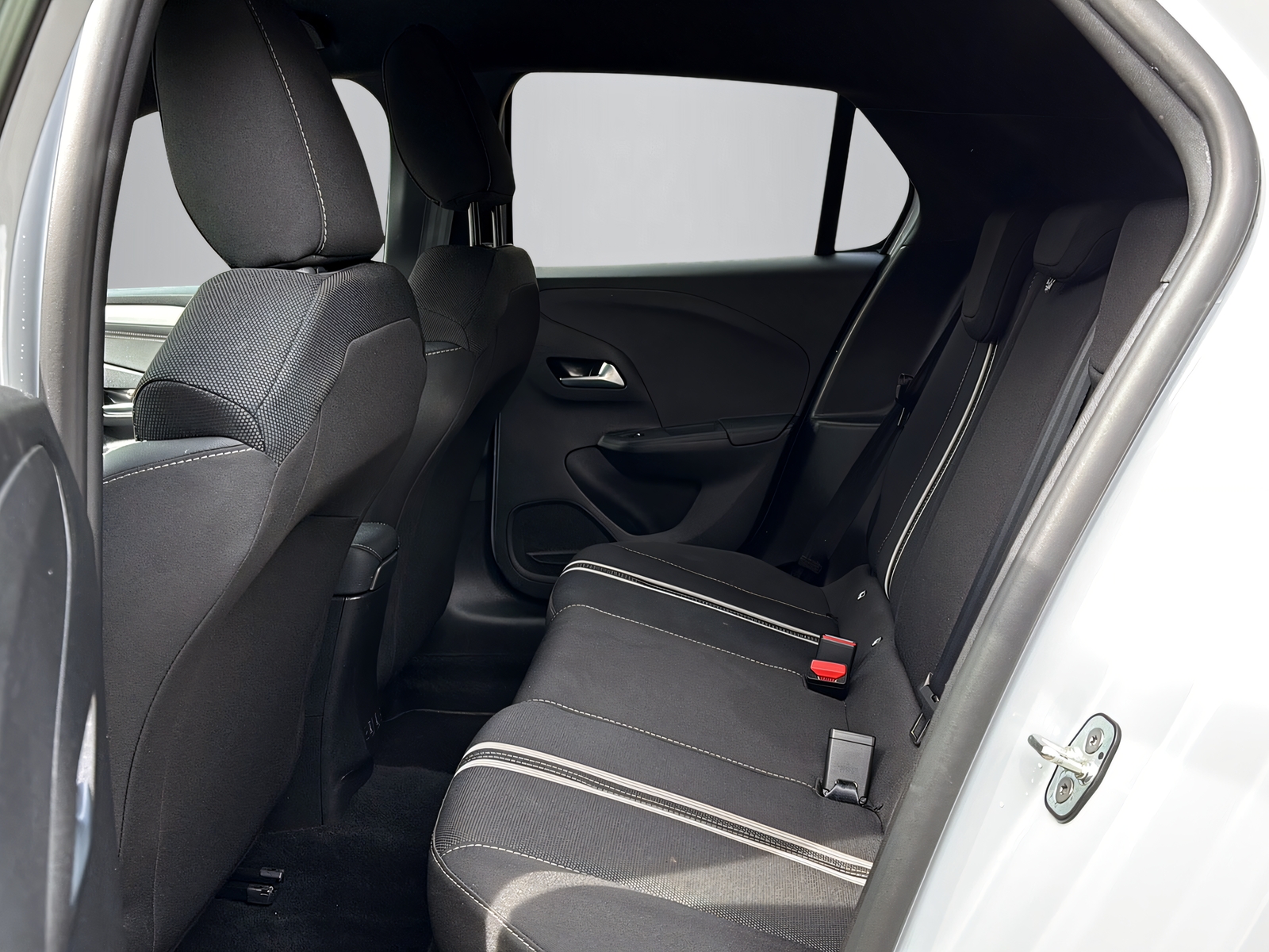 OPEL Corsa F 1.2 T 145 Hybrid GS-image-6
