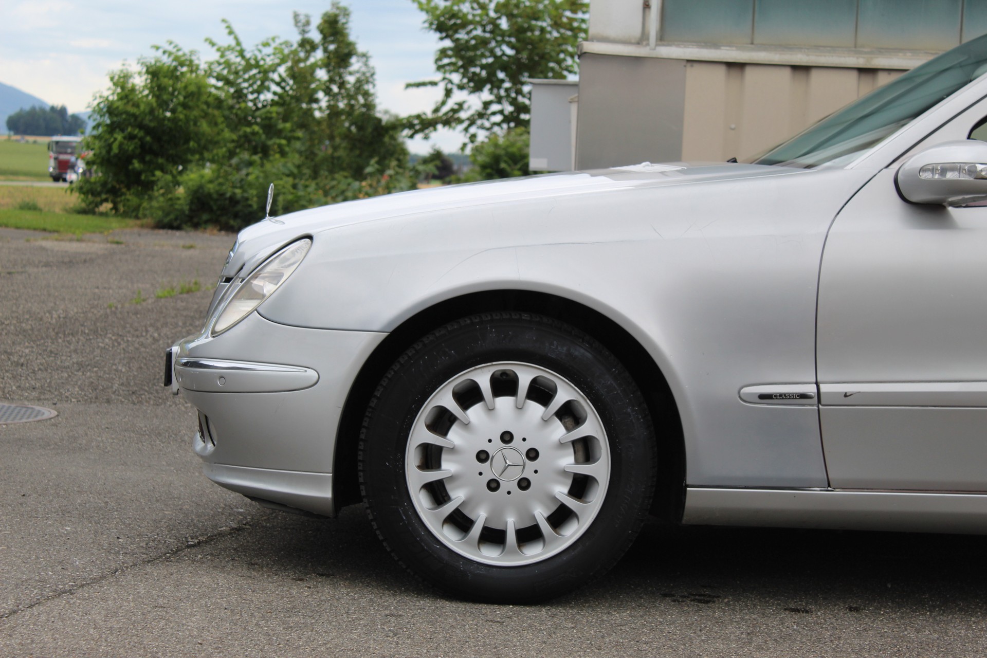 MERCEDES-BENZ E 220 CDI Classic-image-9