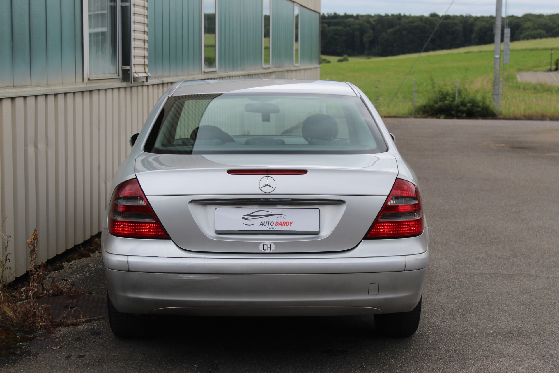 MERCEDES-BENZ E 220 CDI Classic-image-3